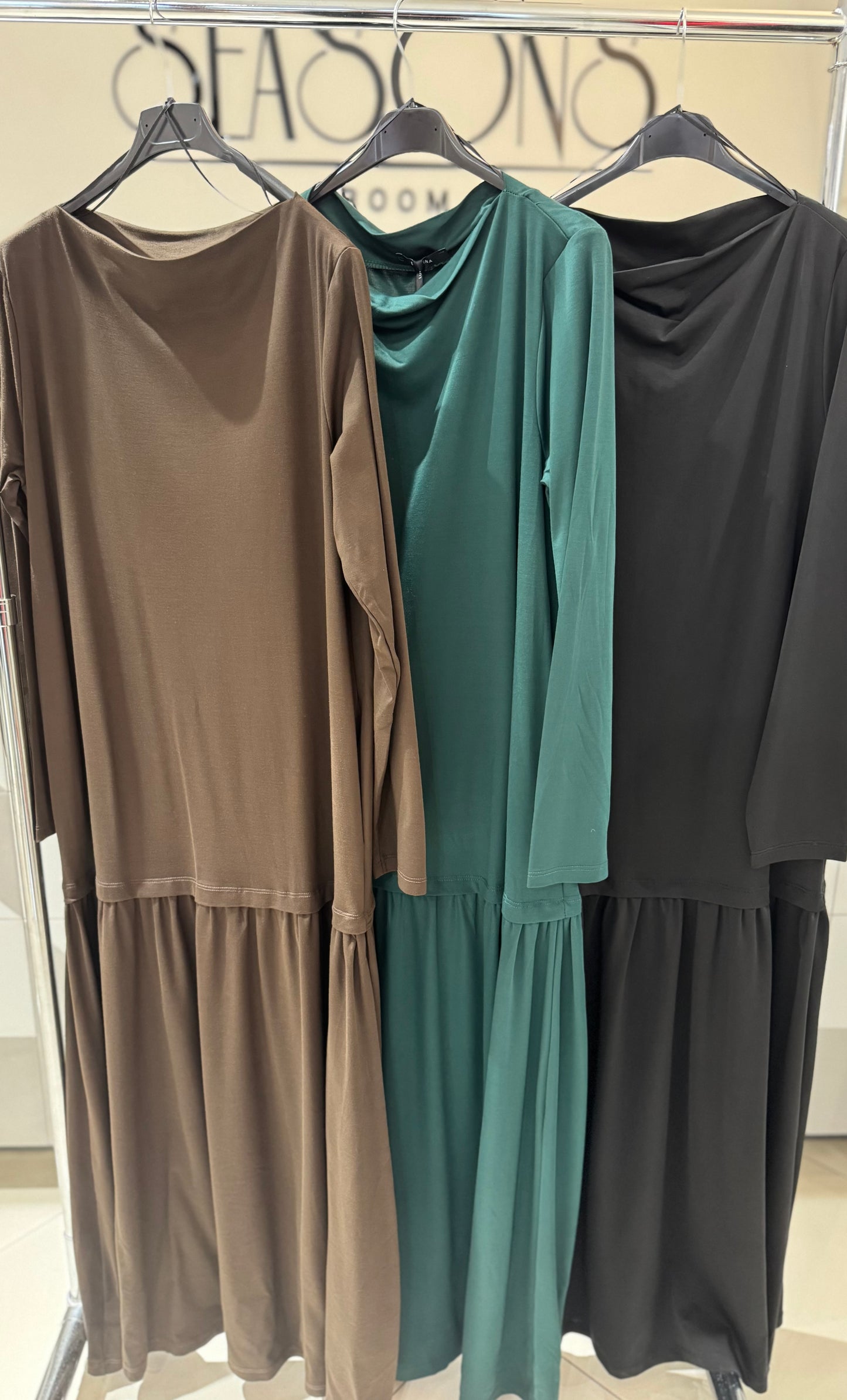 Ilga suknelė (S131)