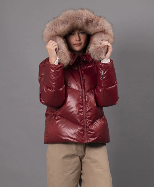 Freedomday striukė su lapės apykakle (B157)