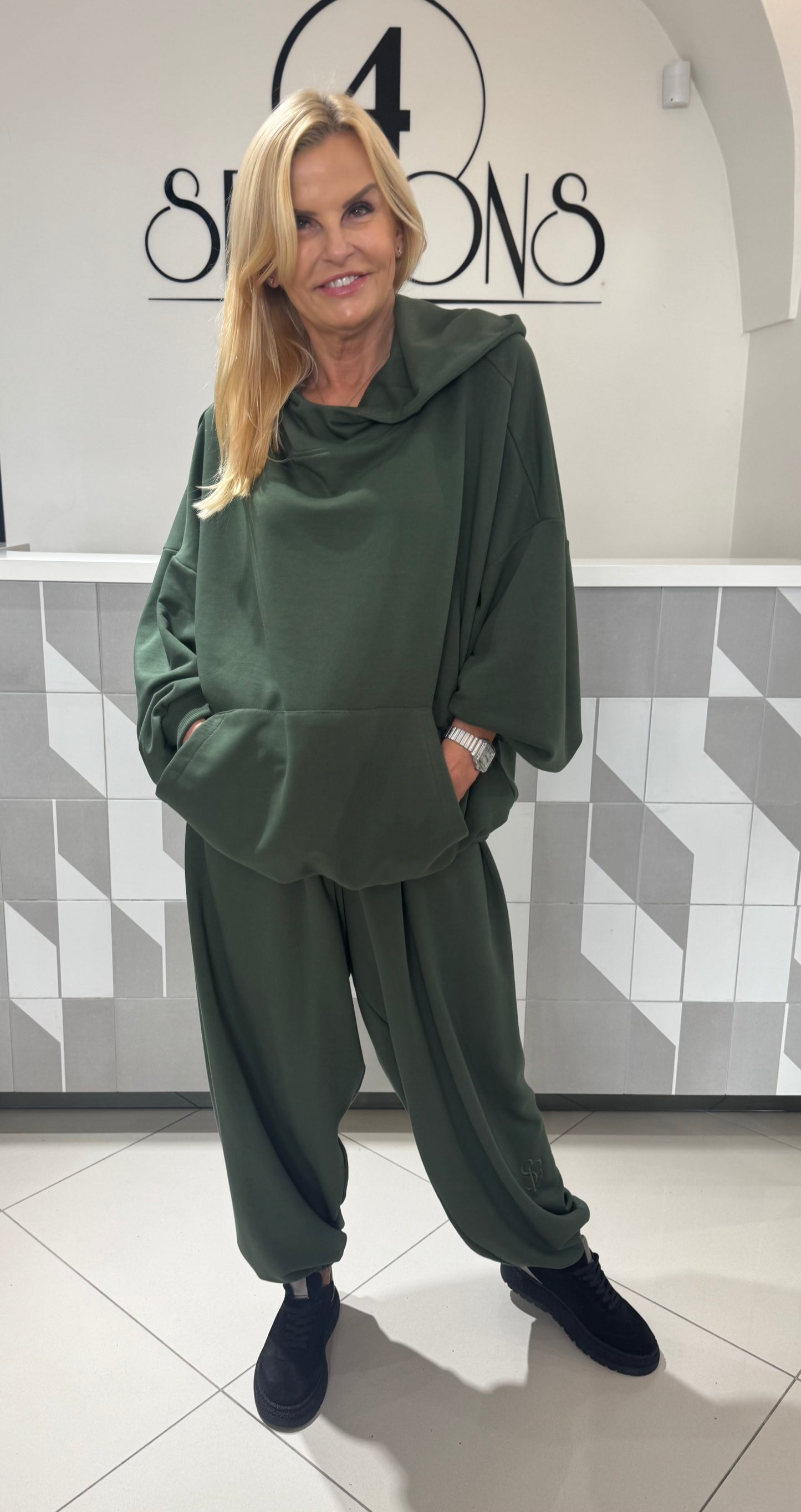 Laisvalaikio kostiumas (Sasha Ferrano )(Ko177)