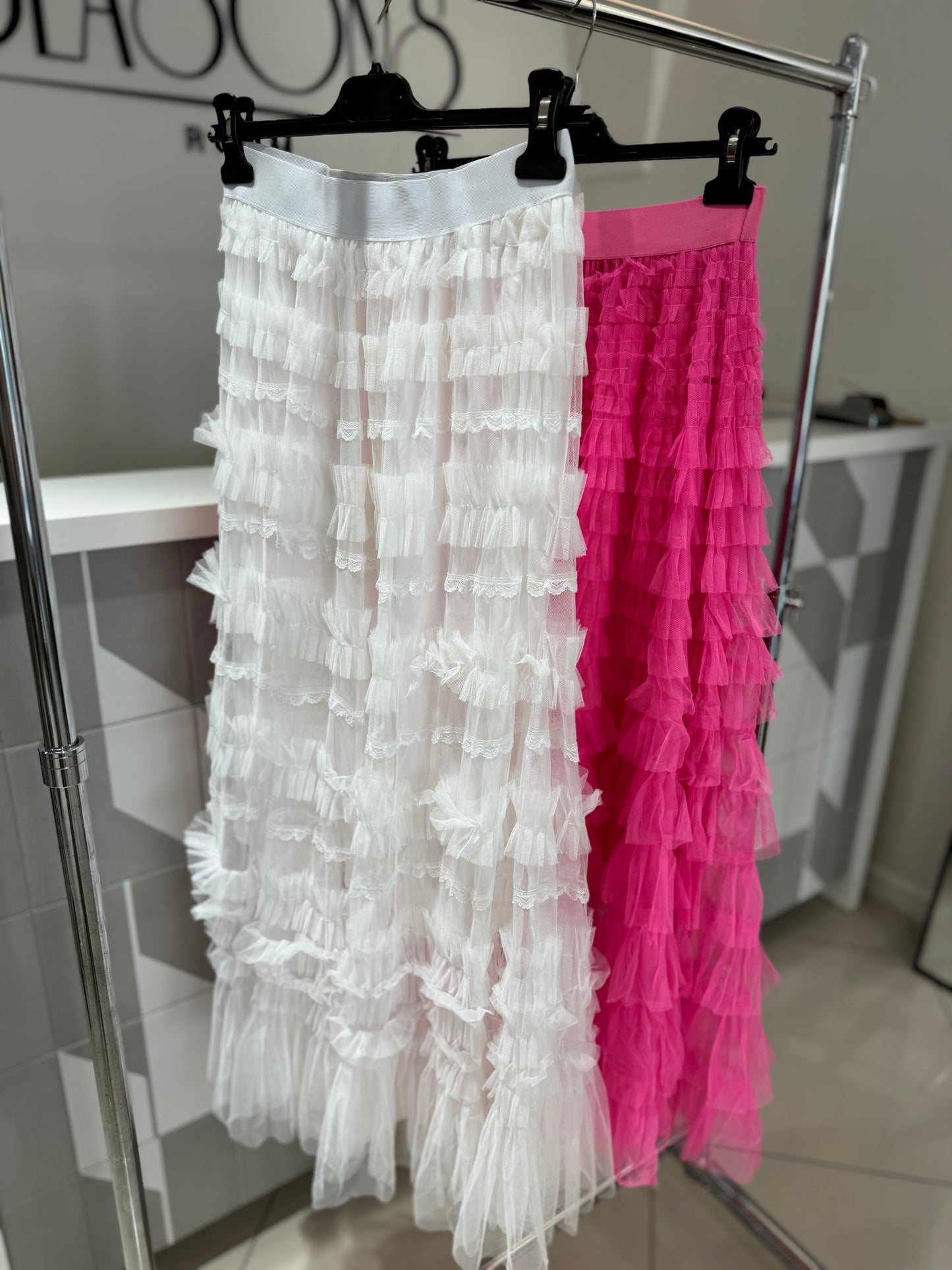 Sloksniuotas tiulinis sijonas(S19)