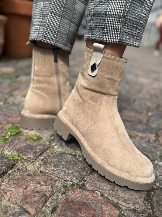 Auliniai batai skeltinės odos su pašiltinimu(Z2)