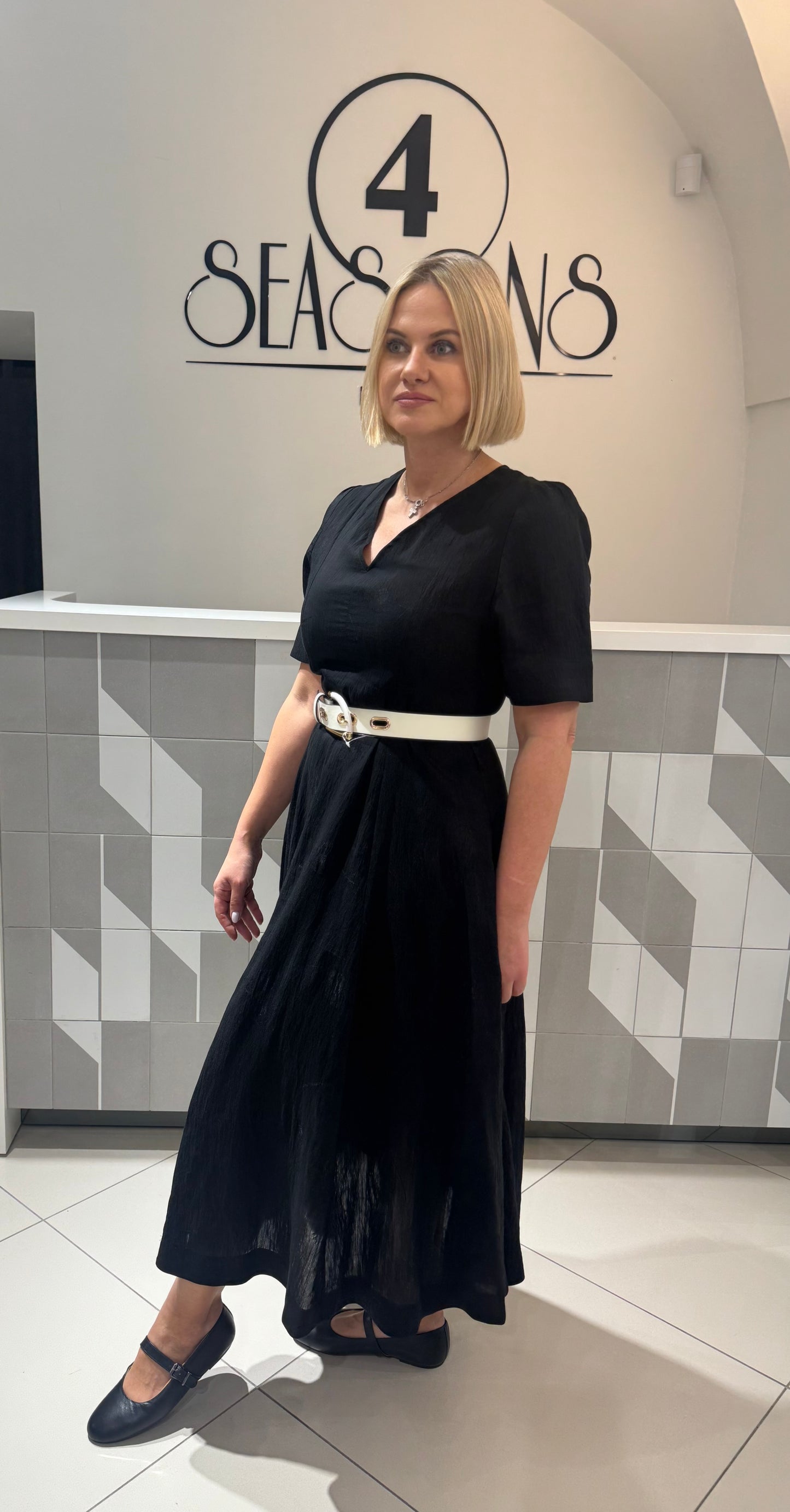 Suknelė su diržu (S489)