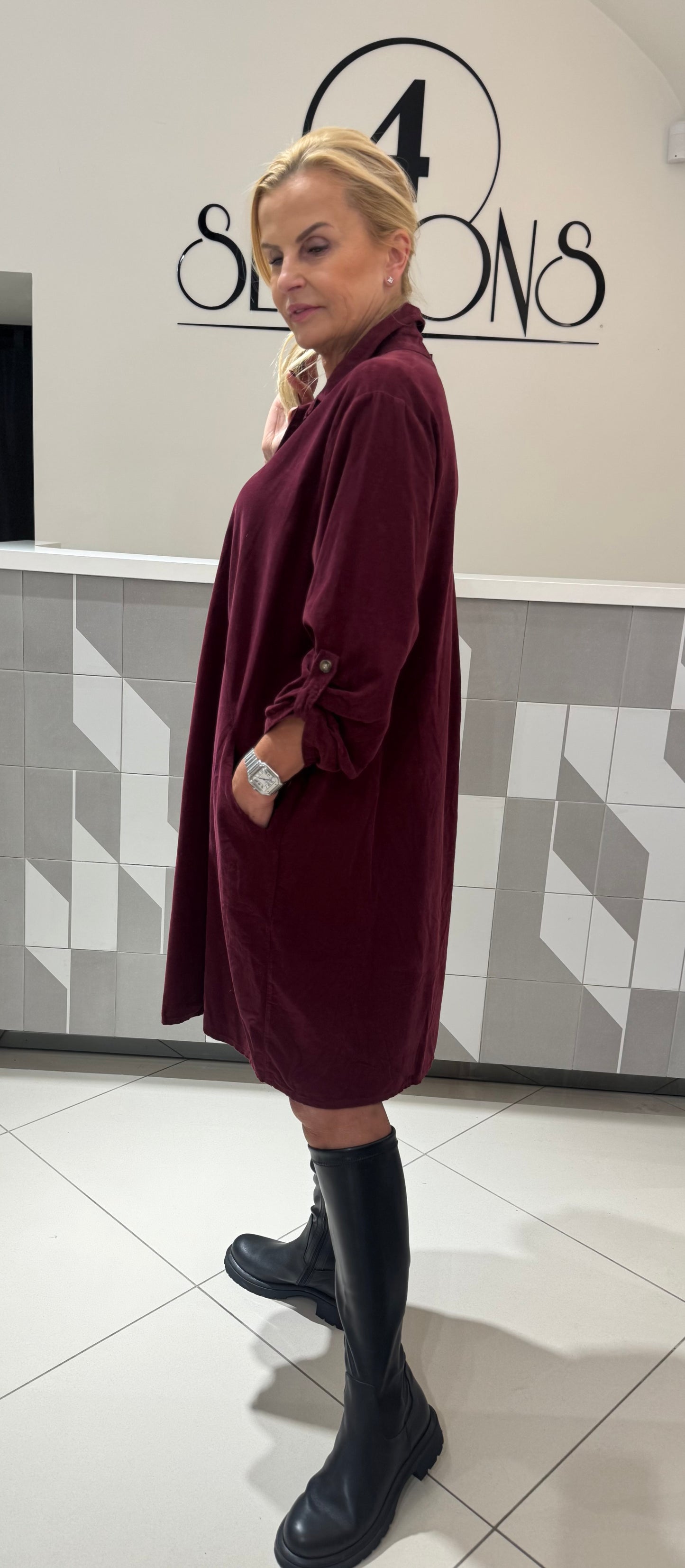 Smulkaus velvetinio audinio suknelė-tunika (S152)