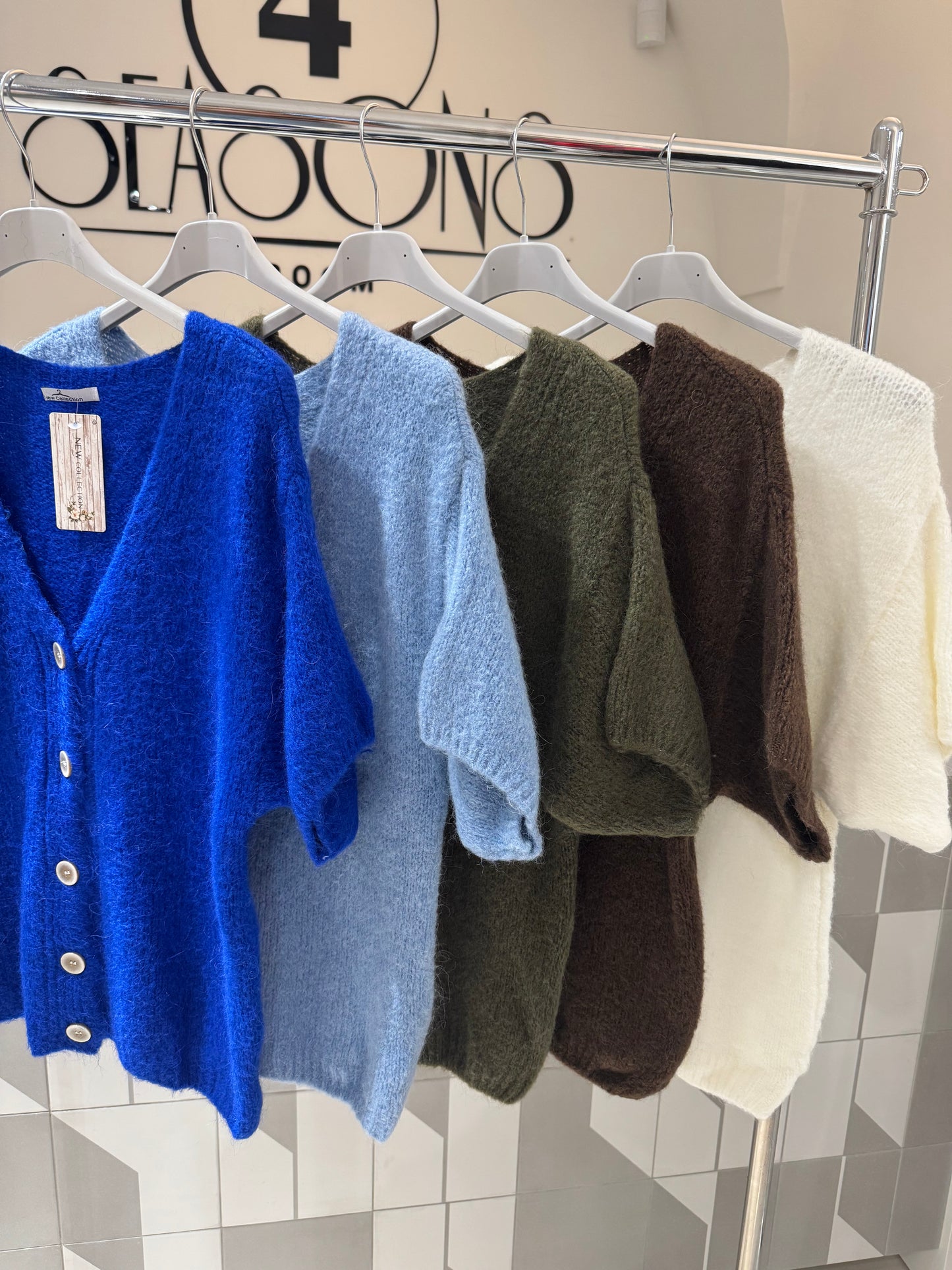 Kardiganas trumposiomis rankovėmis (M415)