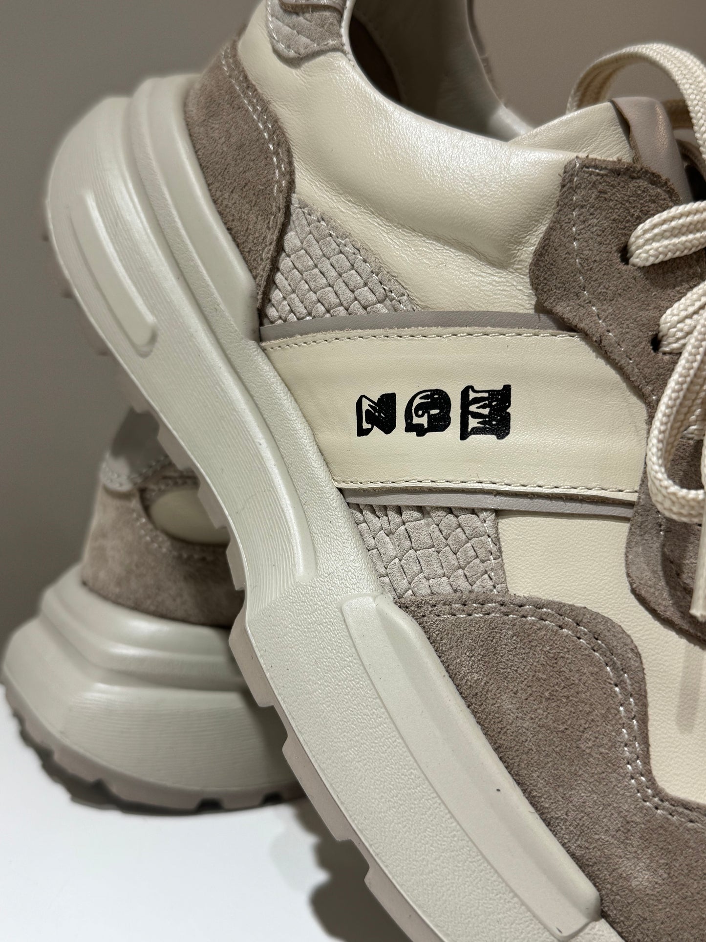 Laisvalaikio batai (Z16A)