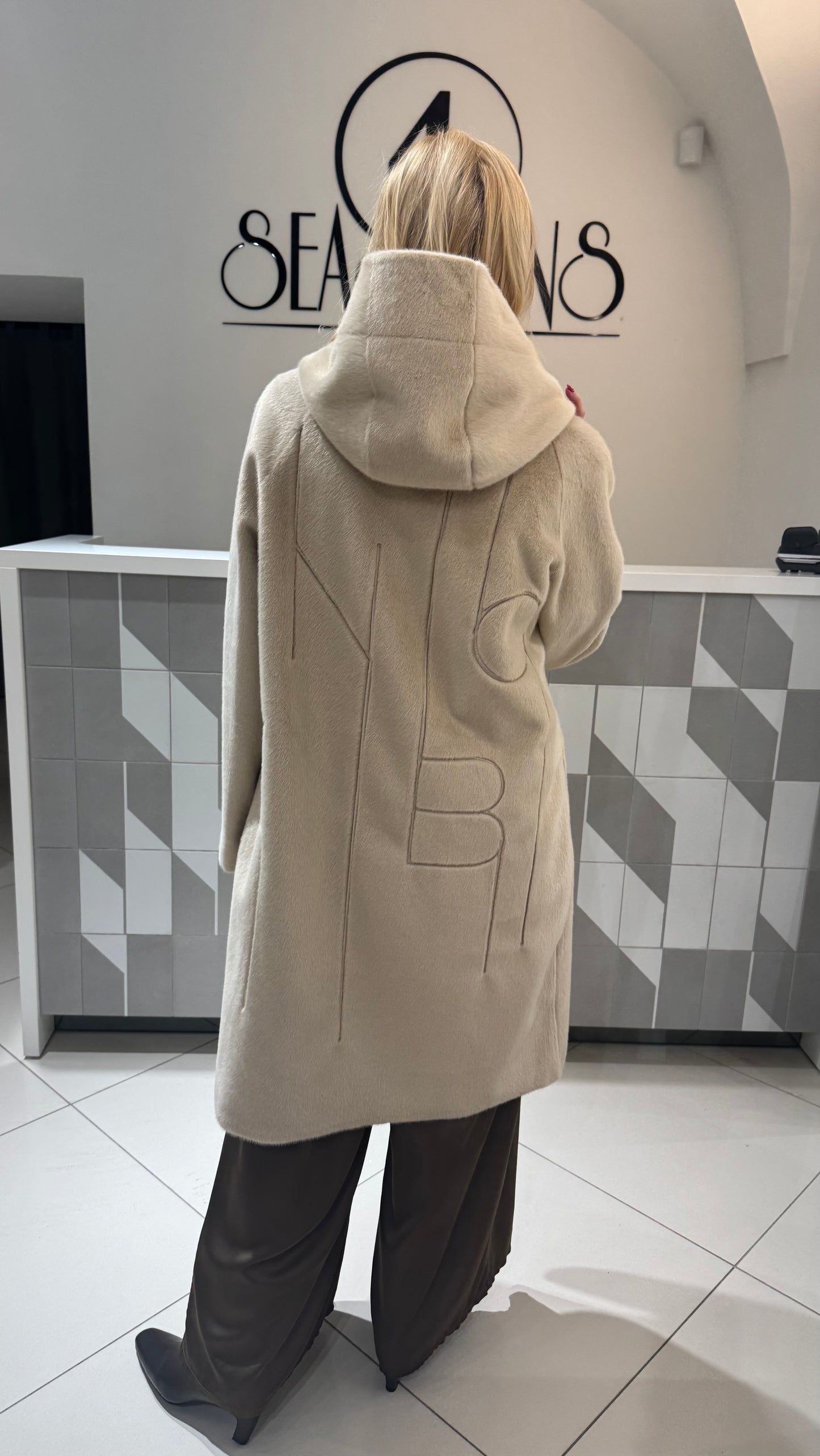 Dvipusiai lengvi kailinukai (Kp19)