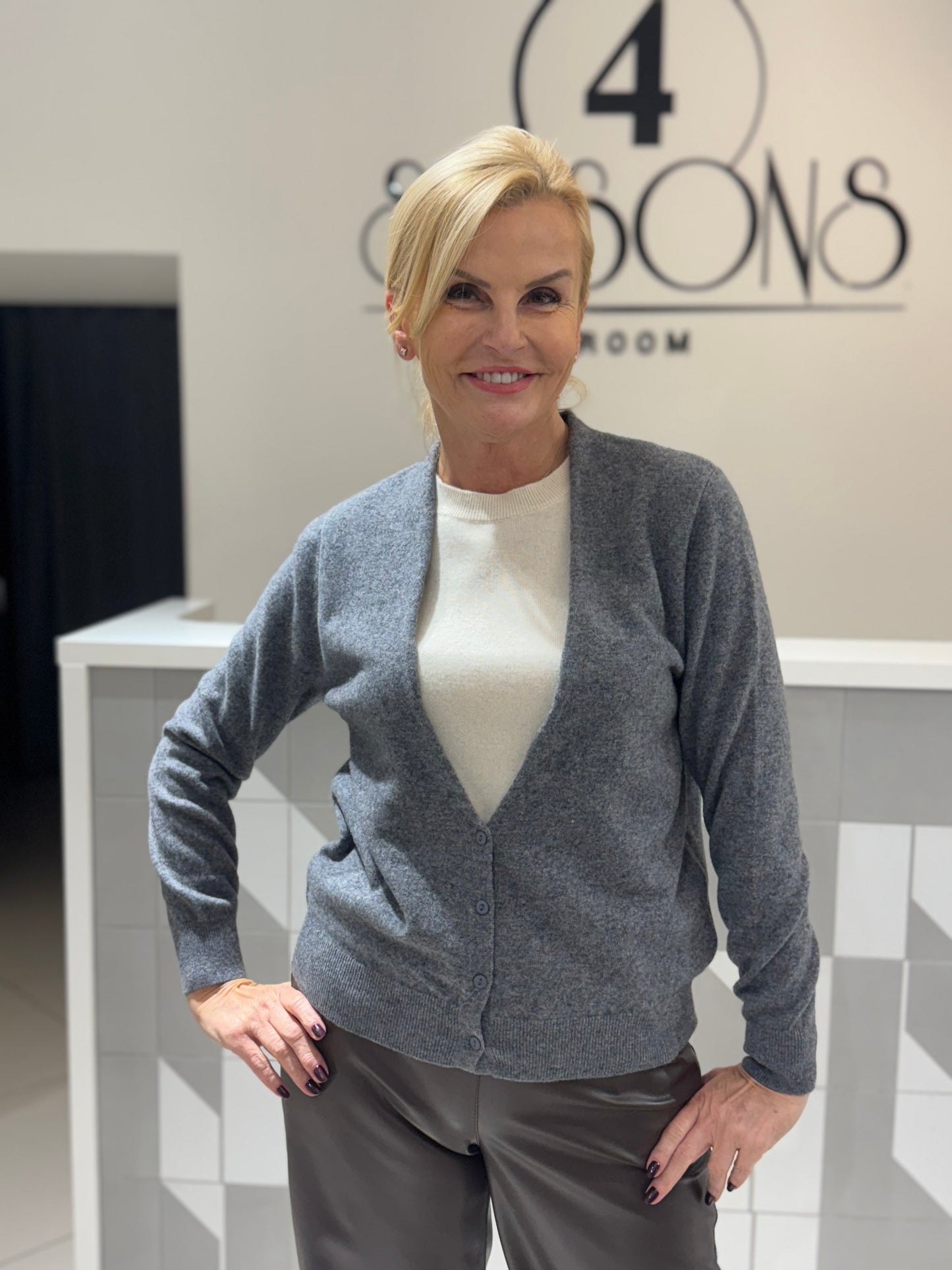 Dvigubas kašmyro vilnos megztukas (M473)