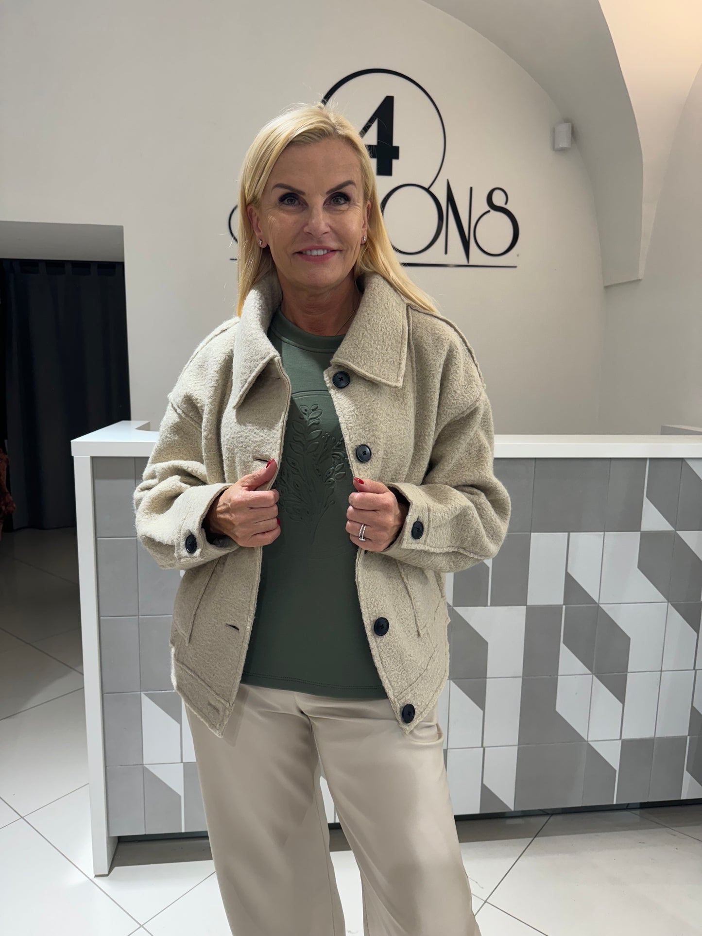 Rudeninis švarkas su pamušu(b34)