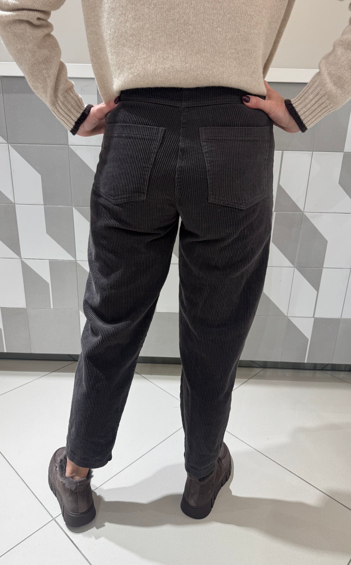 S dydžio velvetinio audinio kelnės (modelis mažintas)(K528)
