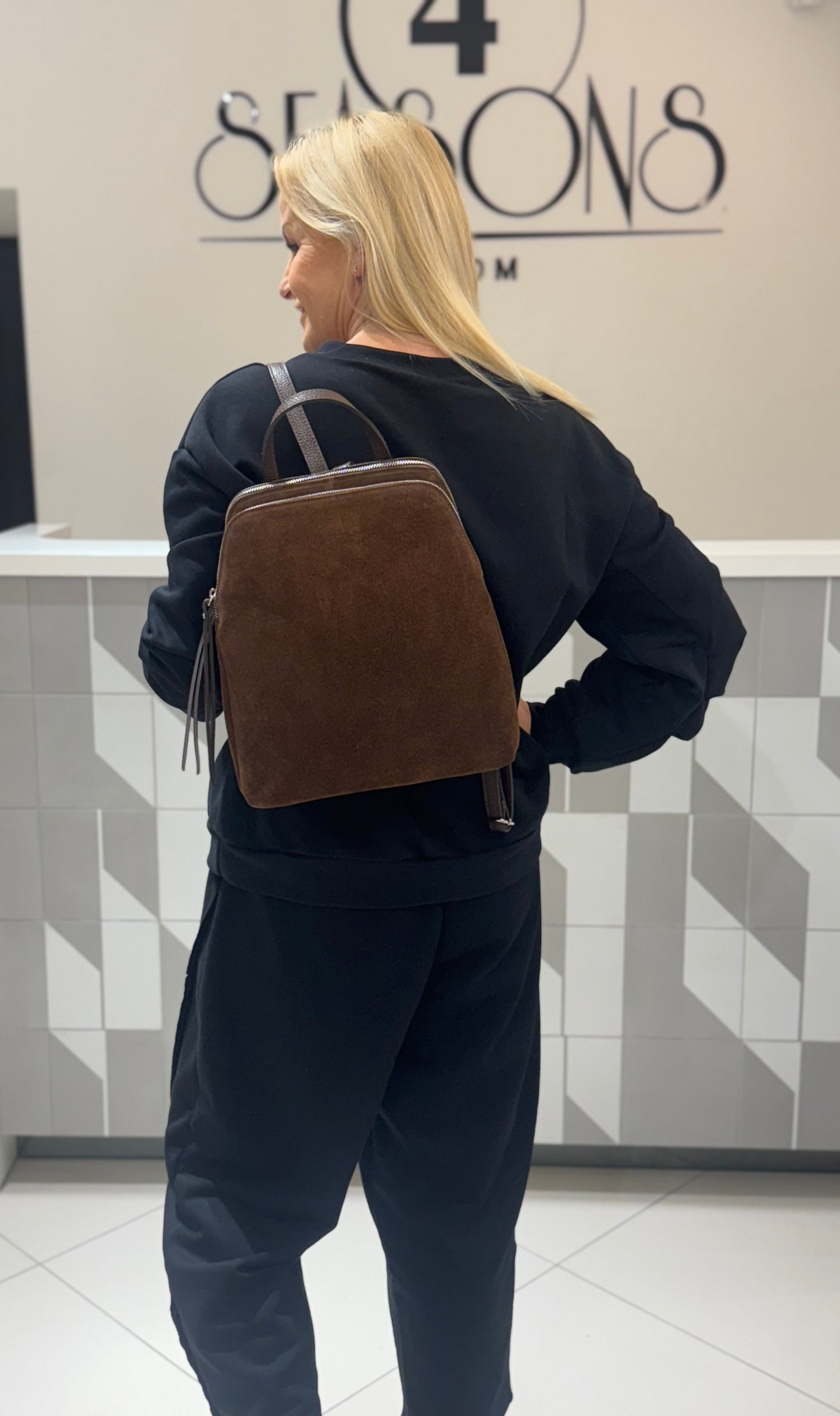 Kuprinė skeltinēs odos