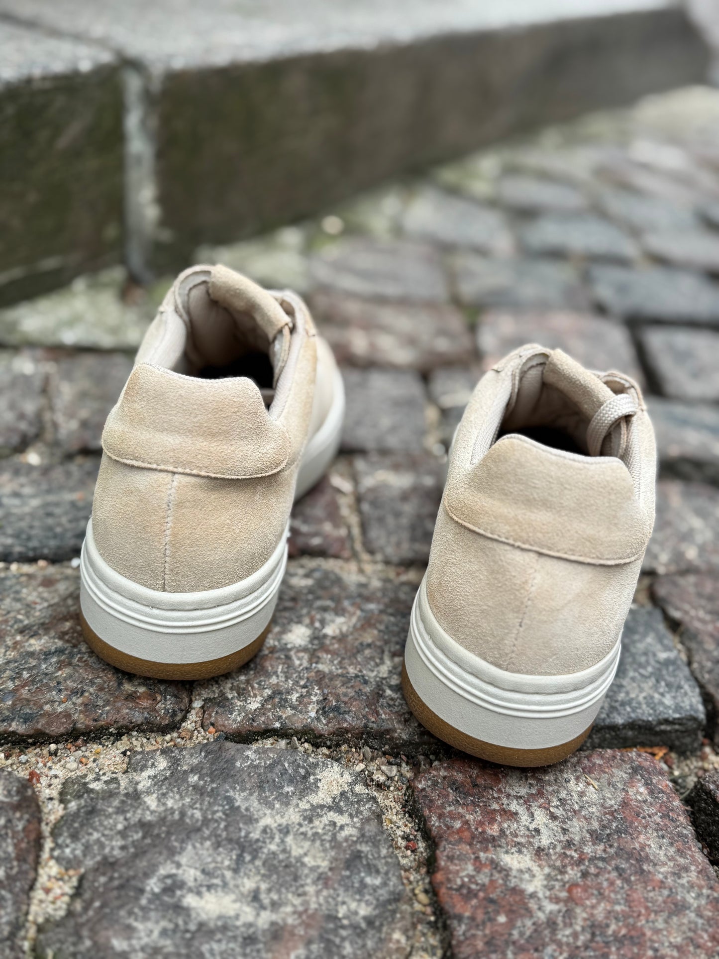 Laisvalaikio skeltinės odos batai