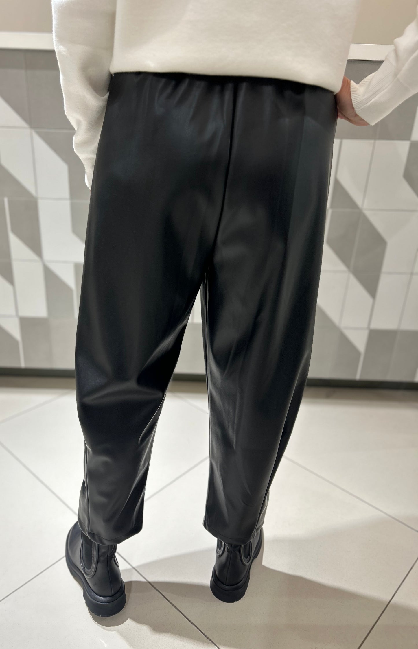 Eko odos kelnės (K543)modelis didintas