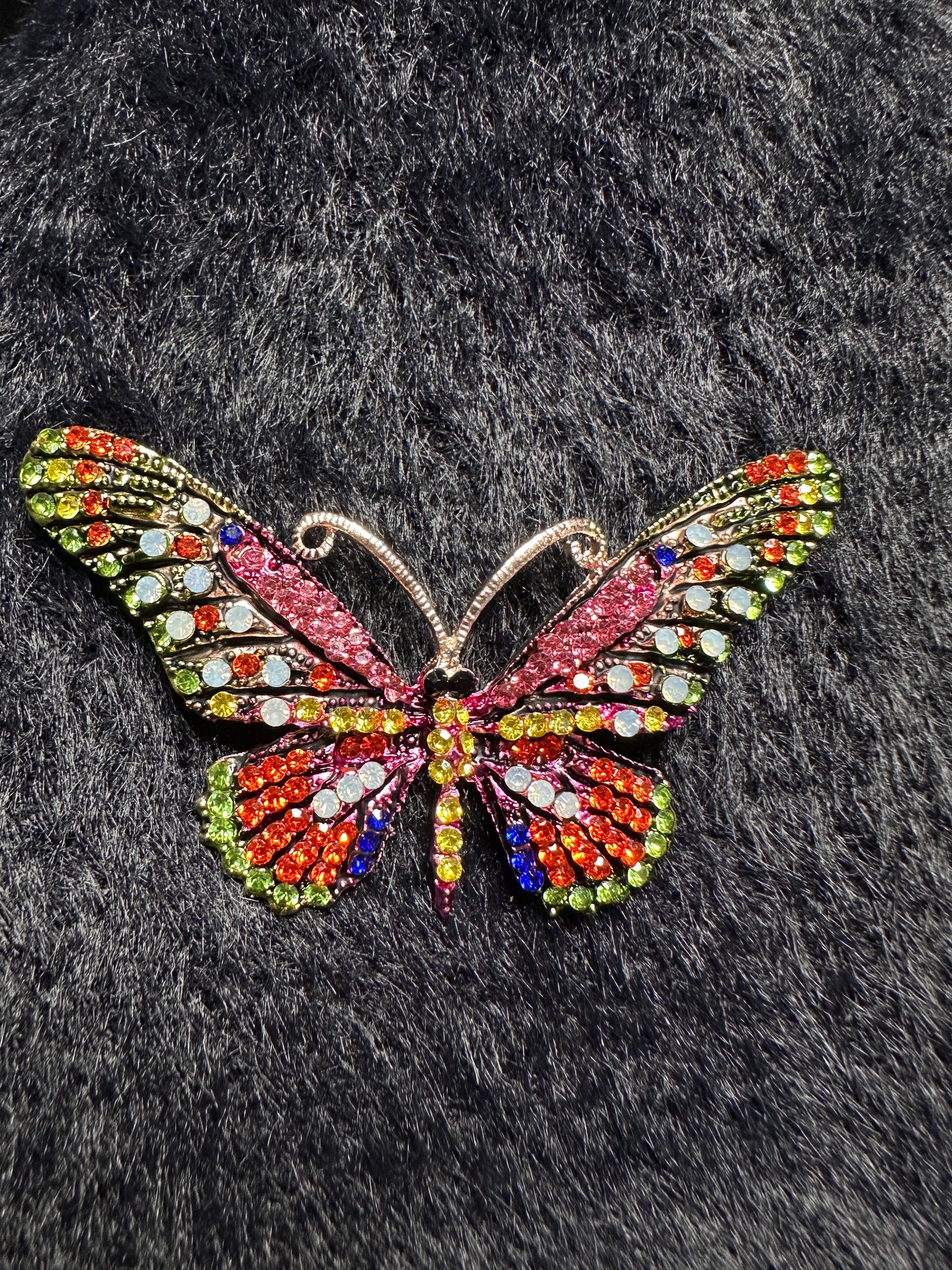 Sagė drugelis su swarovski kristalais (z8)
