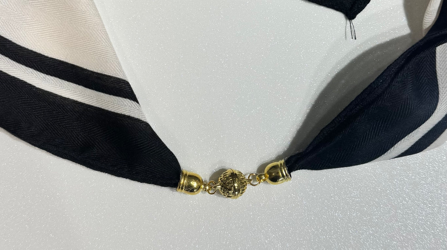 Skarelė su magnetukais (D118)