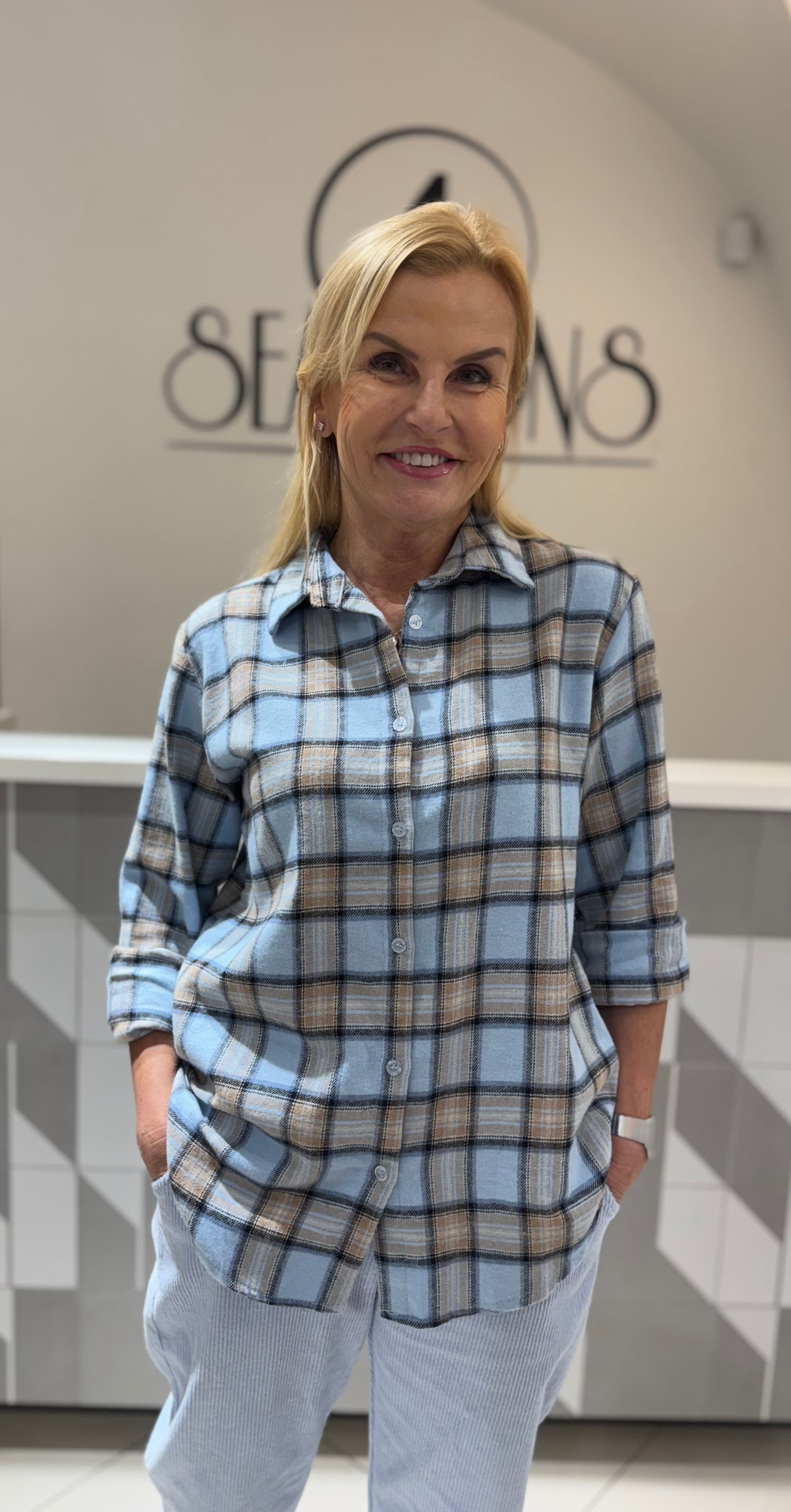 Languoti marškiniai (P890)