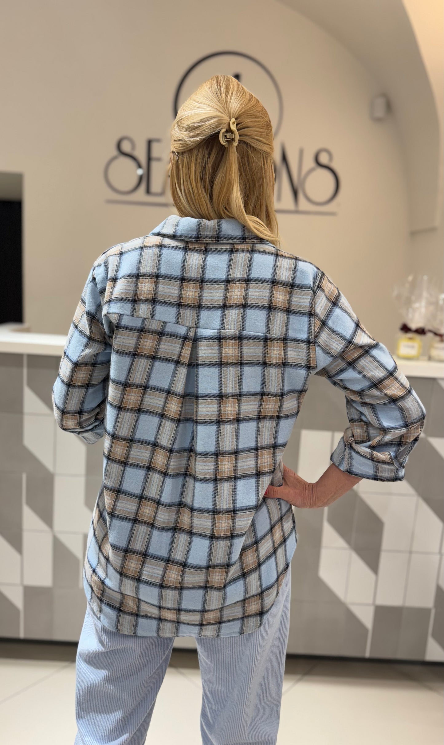 Languoti marškiniai (P890)