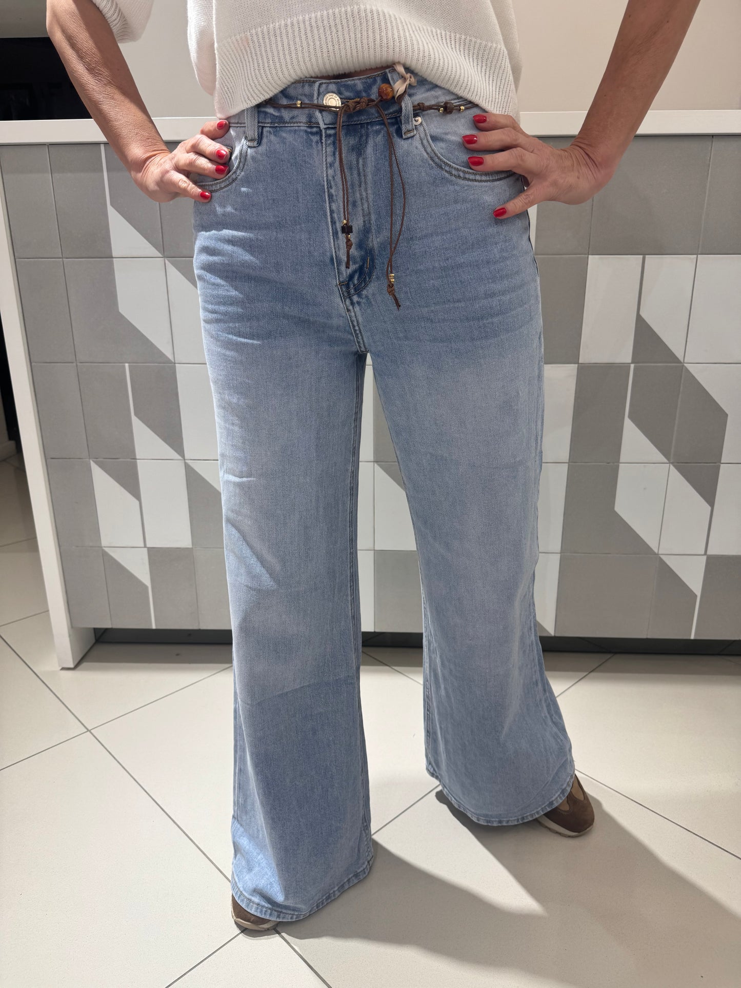 Džinsai su pintu dirželiu (modelis mažintas)(K624)