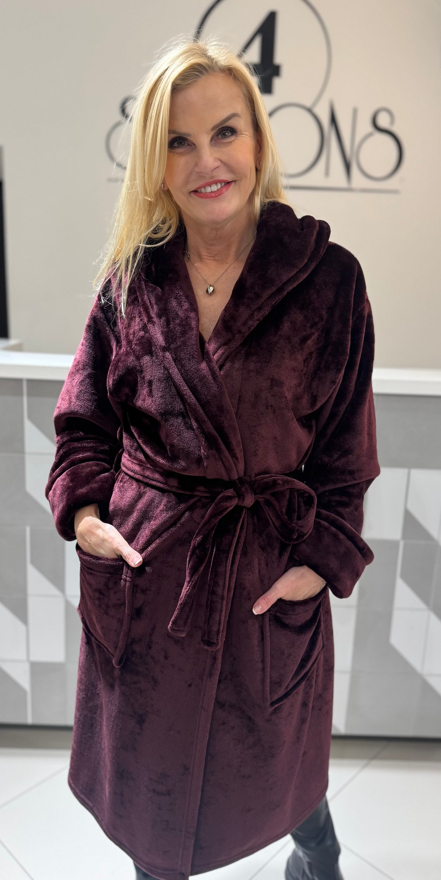 Moteriškas chalatas(H5)