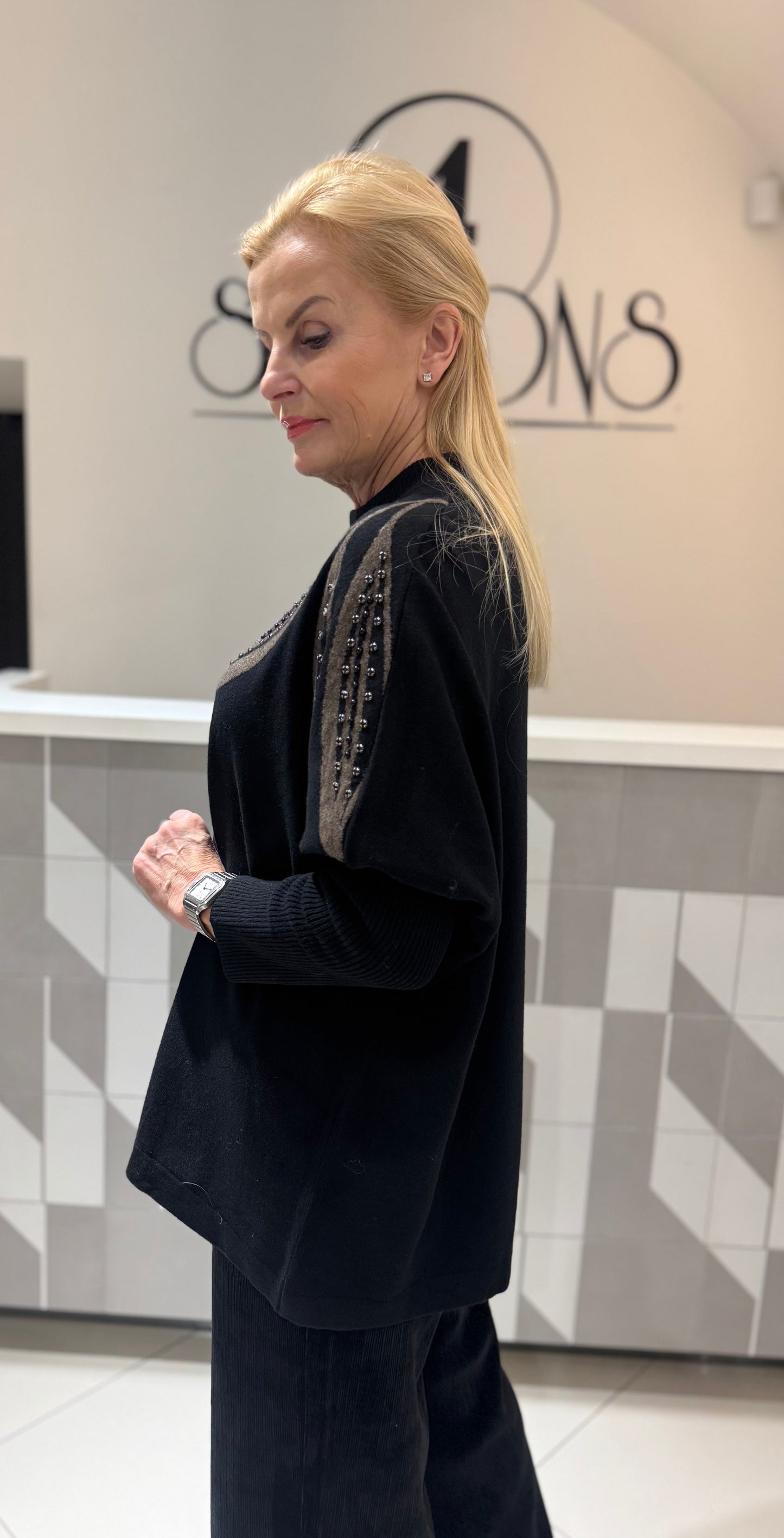 Megztinis didesniam dydžiui (M485)