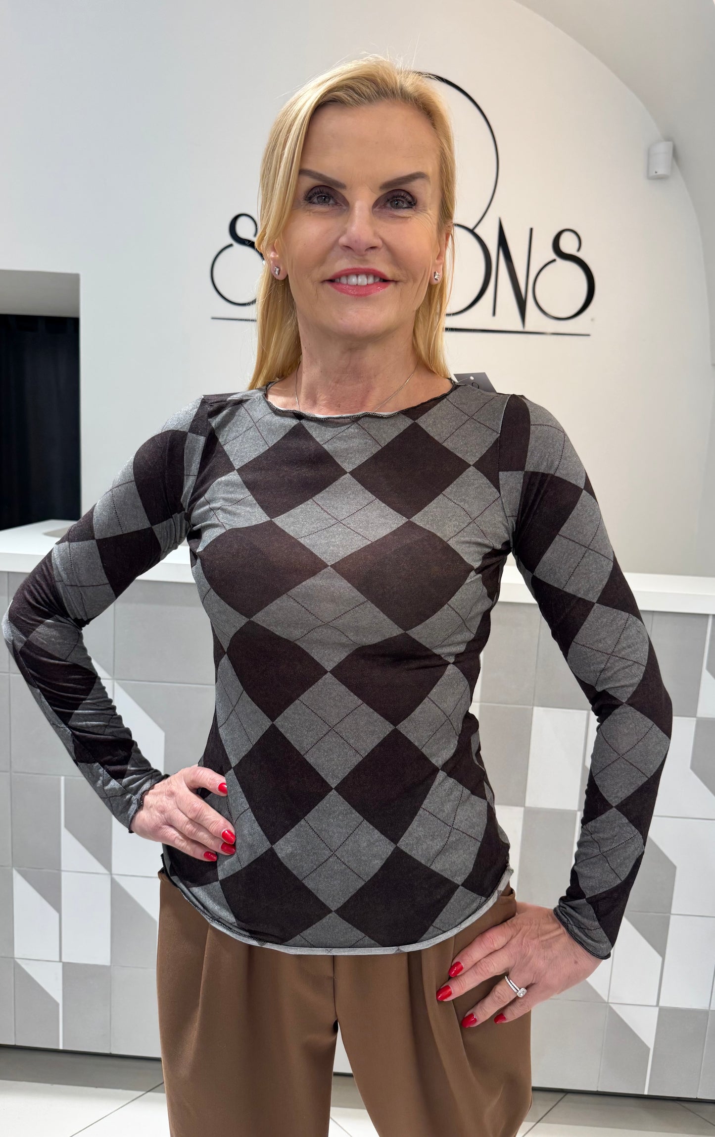 Palaidinė su kašmyru (P958)