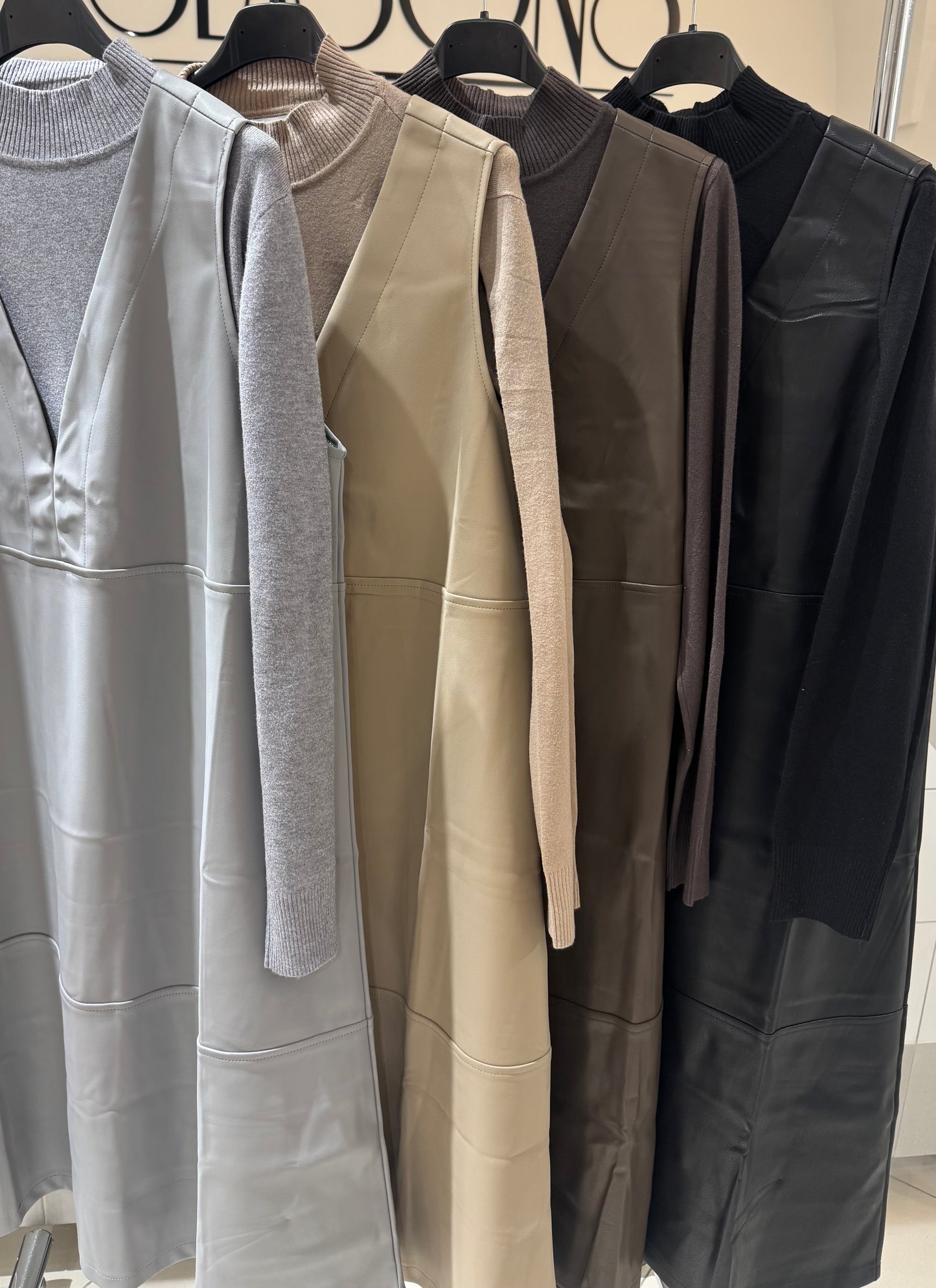 Suknelė su eko odos  sarafanu (S171)