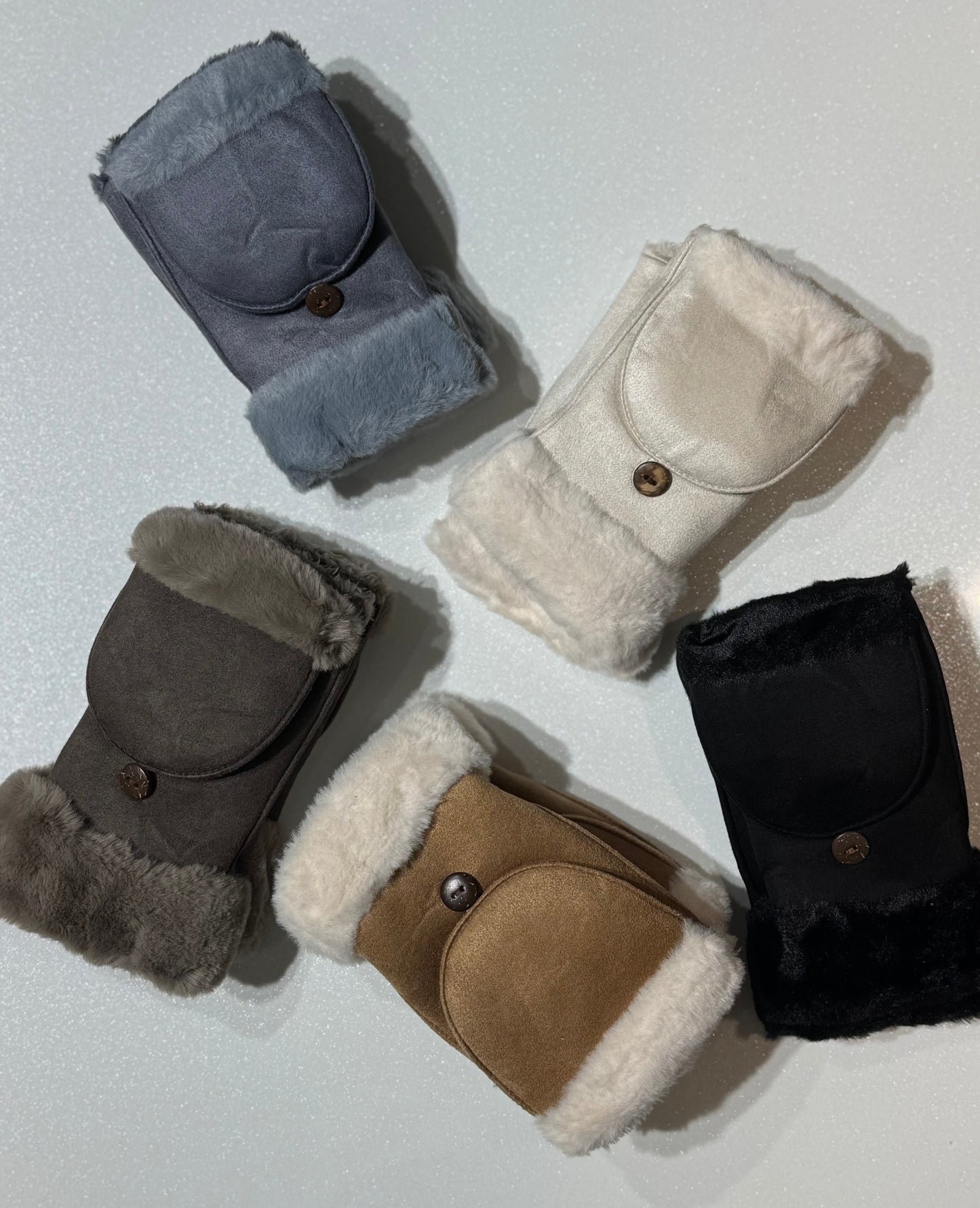 Kumštinės pirštinės (D90)