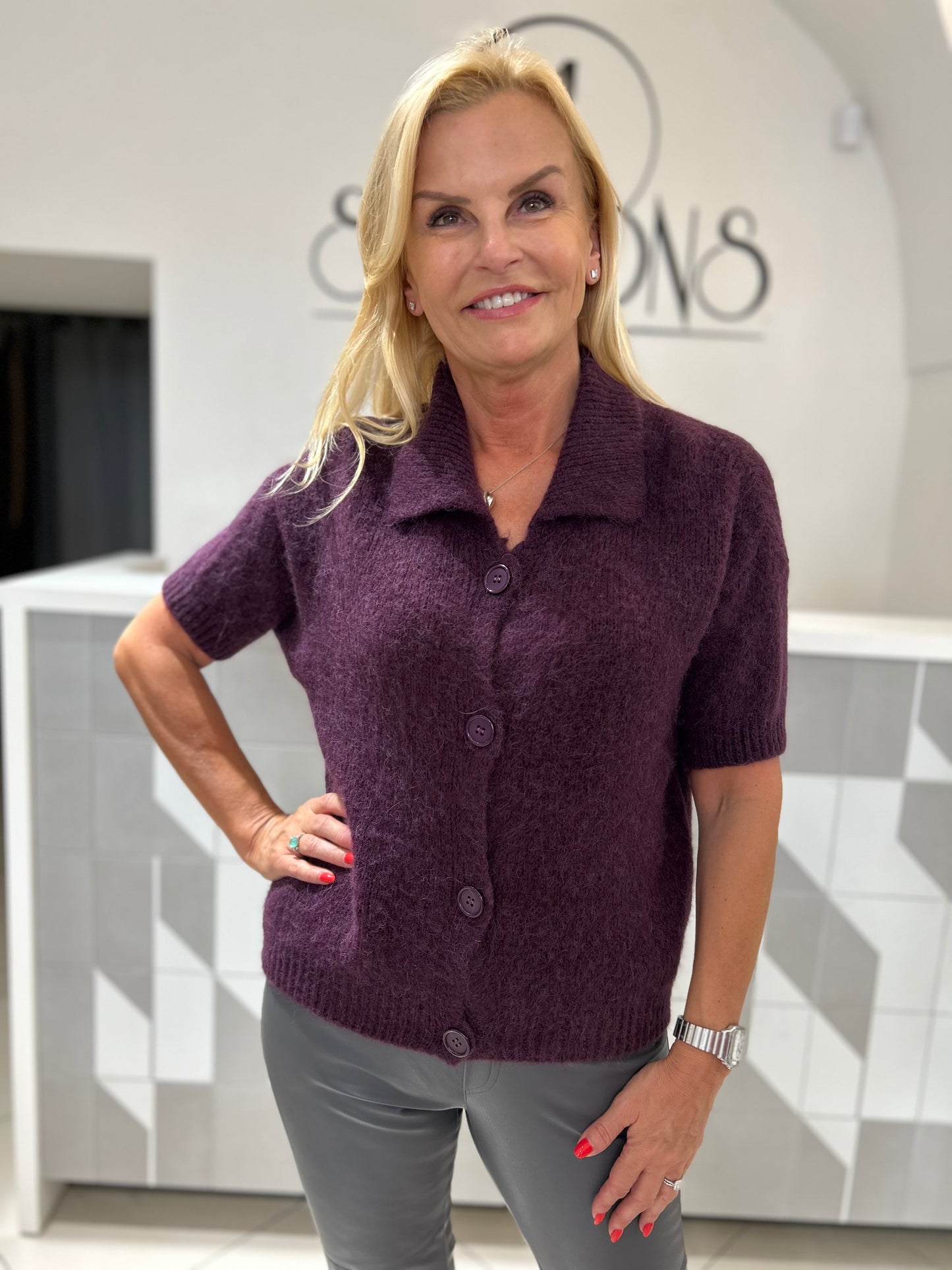 Megztukas su sagomis (m408)