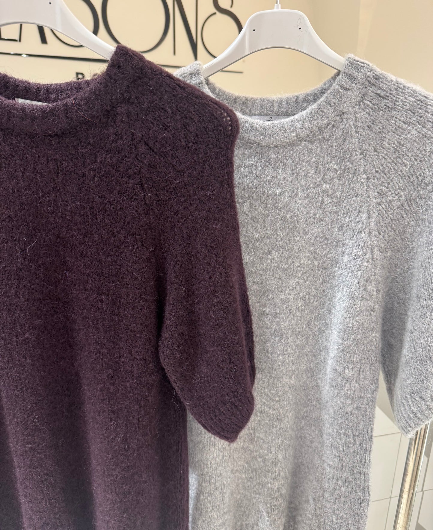 Megztinis trumpomis rankovės (M416)