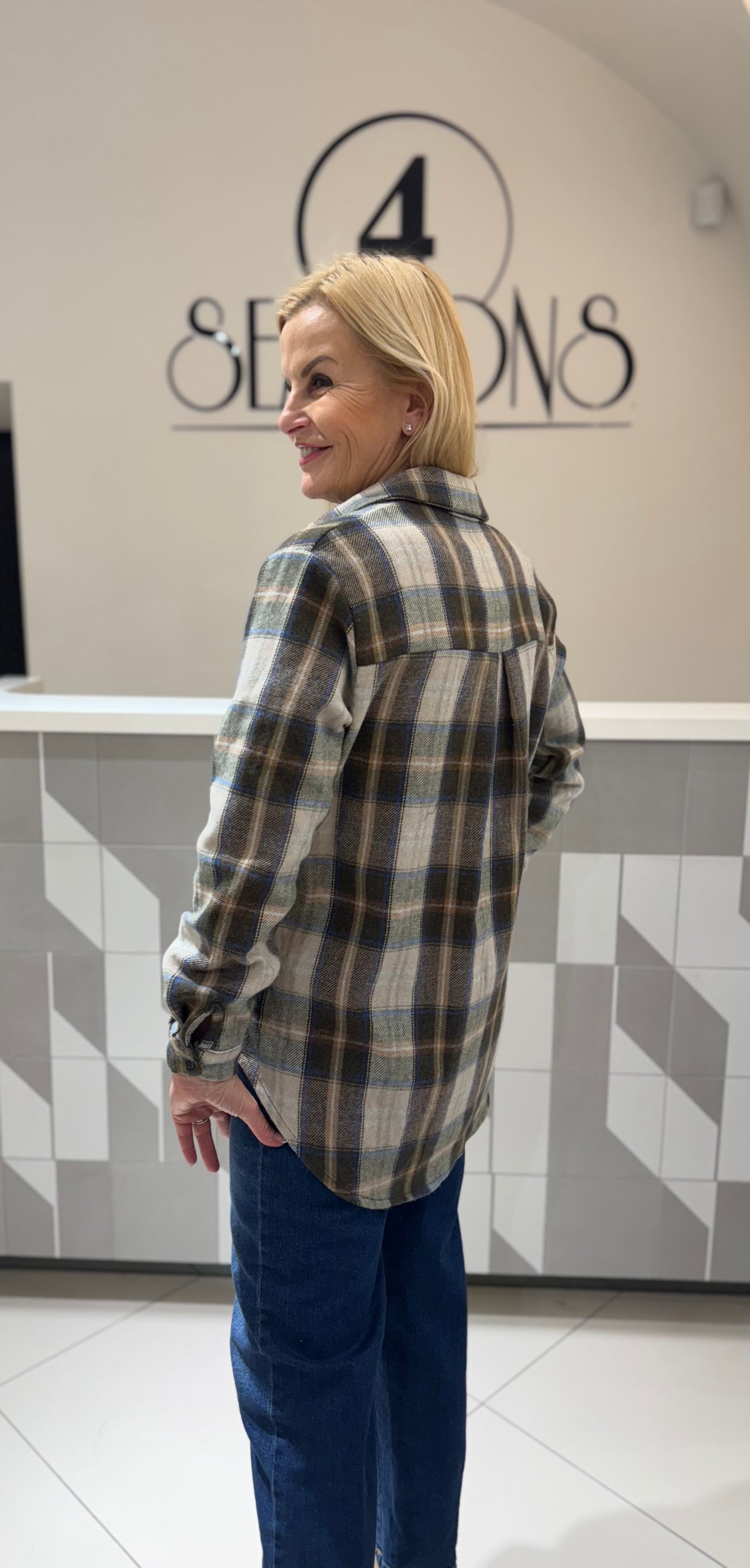 Languoti marškiniai (P877)