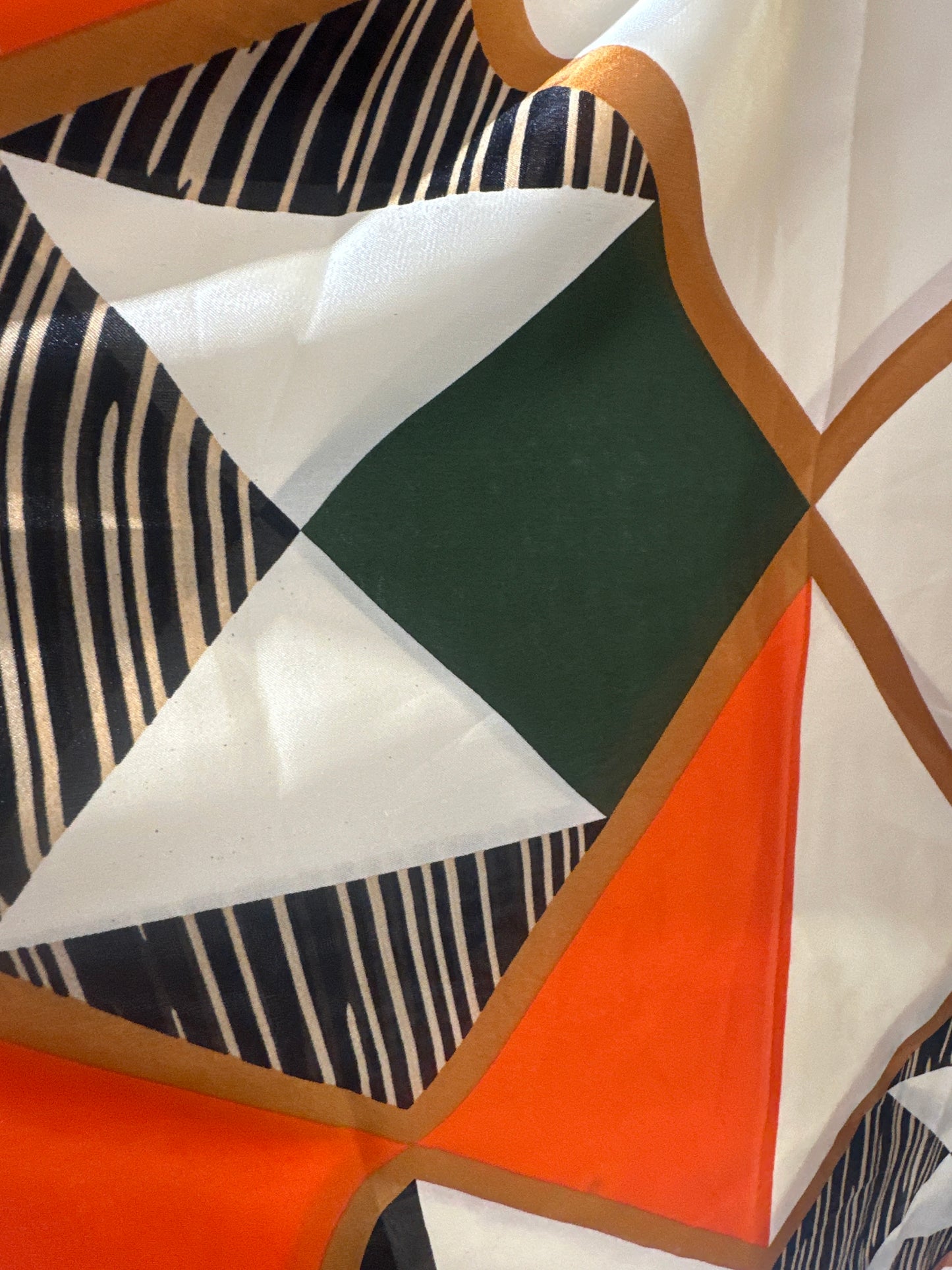 Tunika su V iškirpte (T24)