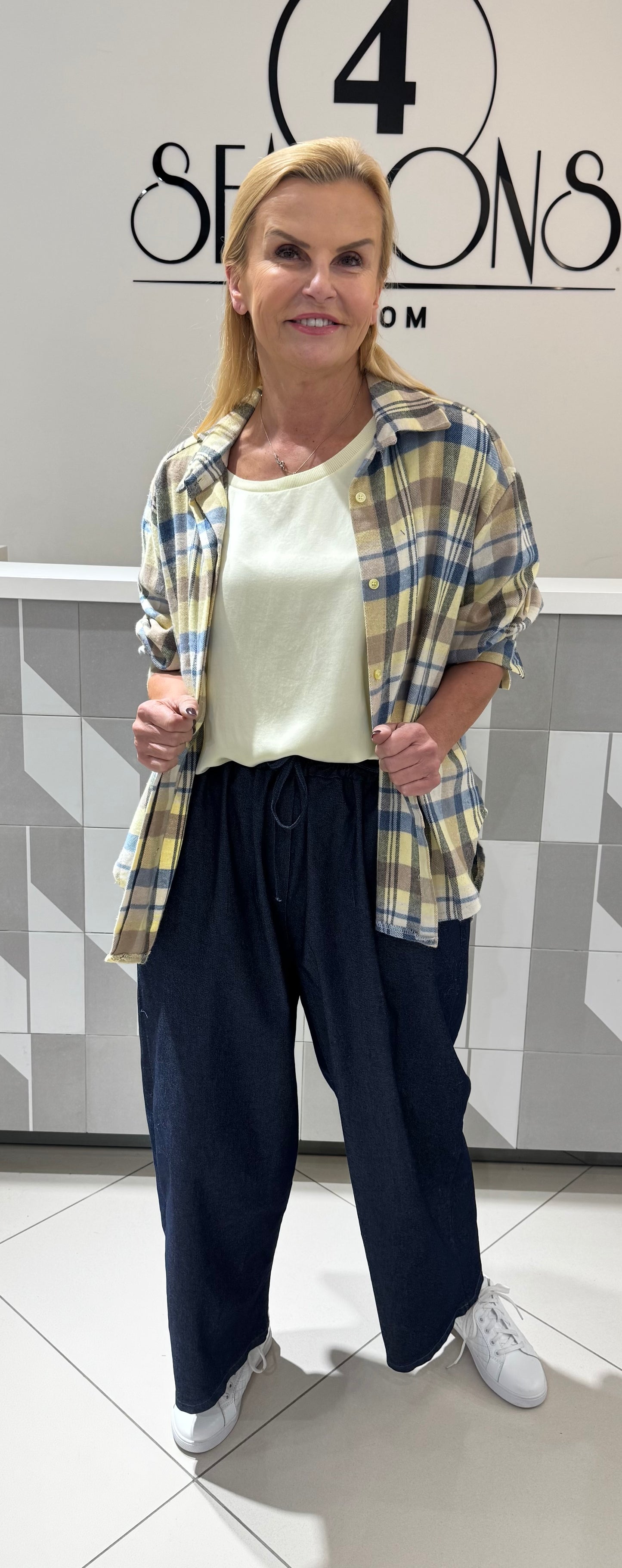 Languoti marškiniai (P900)