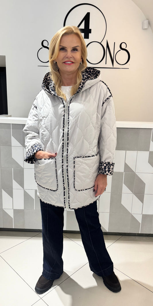 Dvipuse striukė (B234)