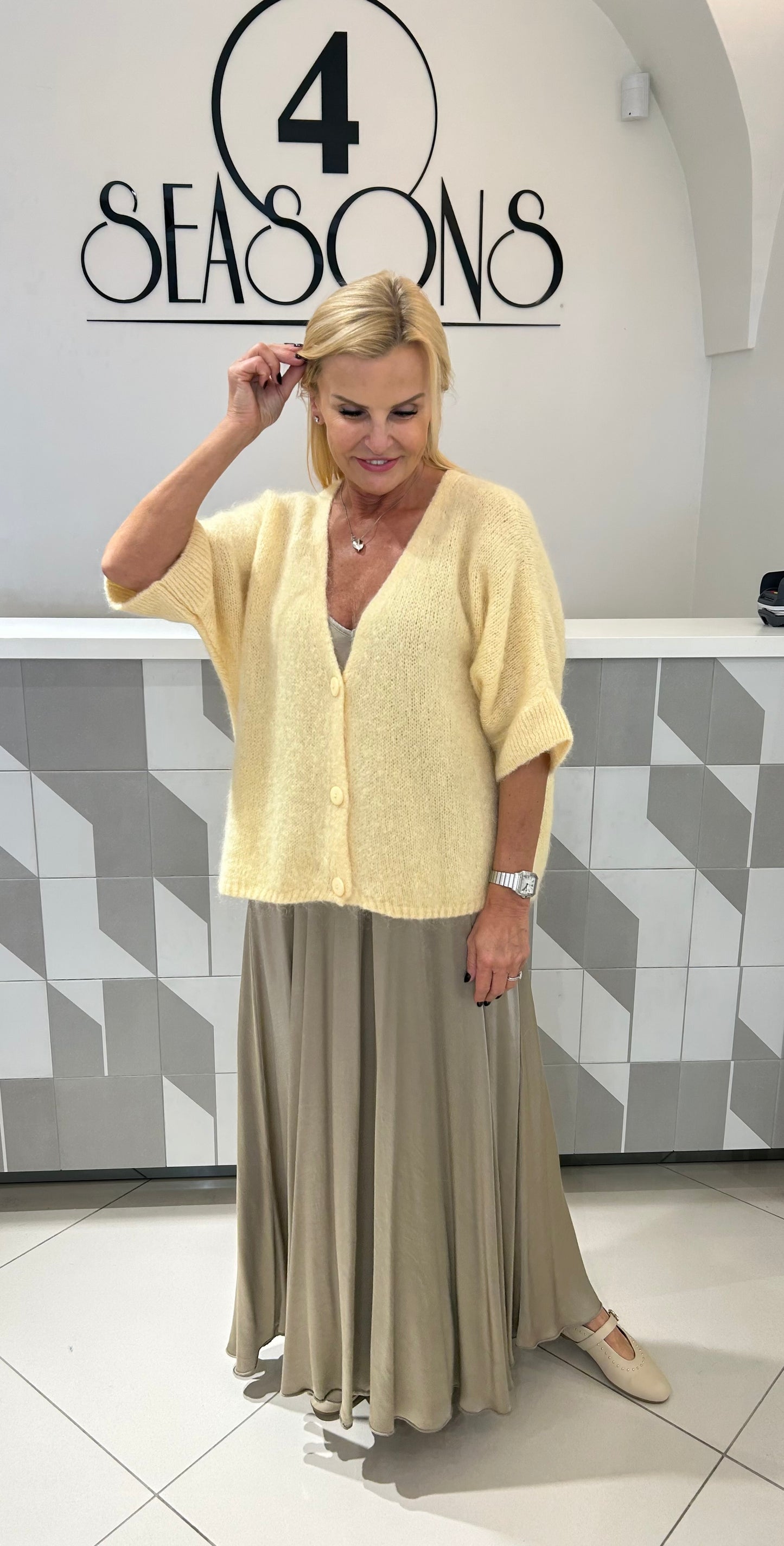 Mocheros kardiganas trumpom rankovėm (M370)