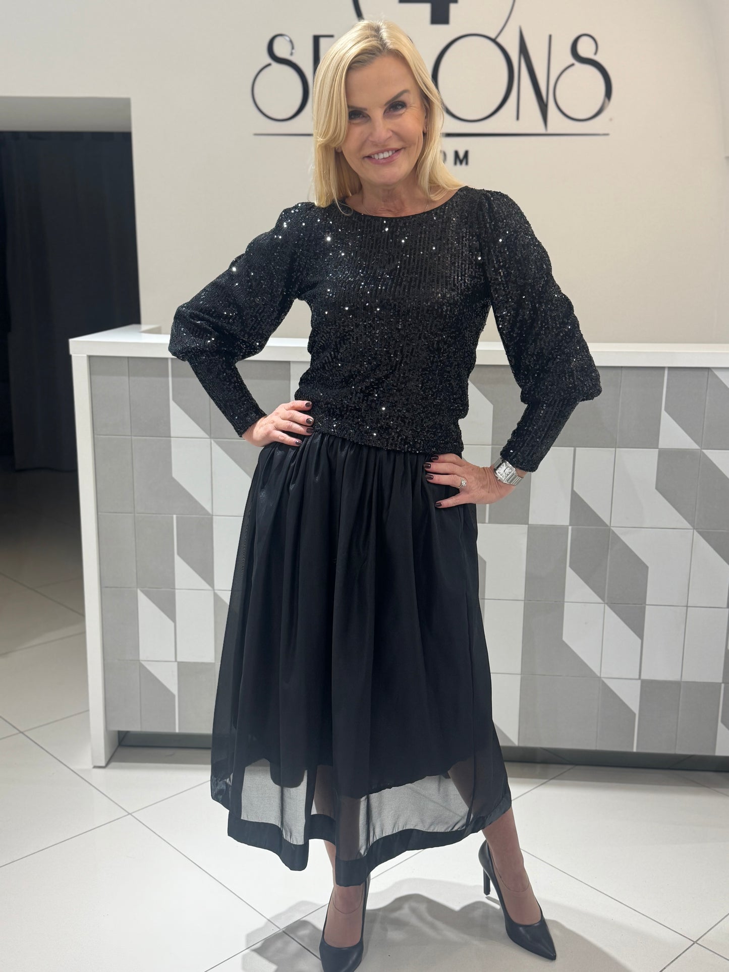 Palaidinė su žvyneliais (P867)