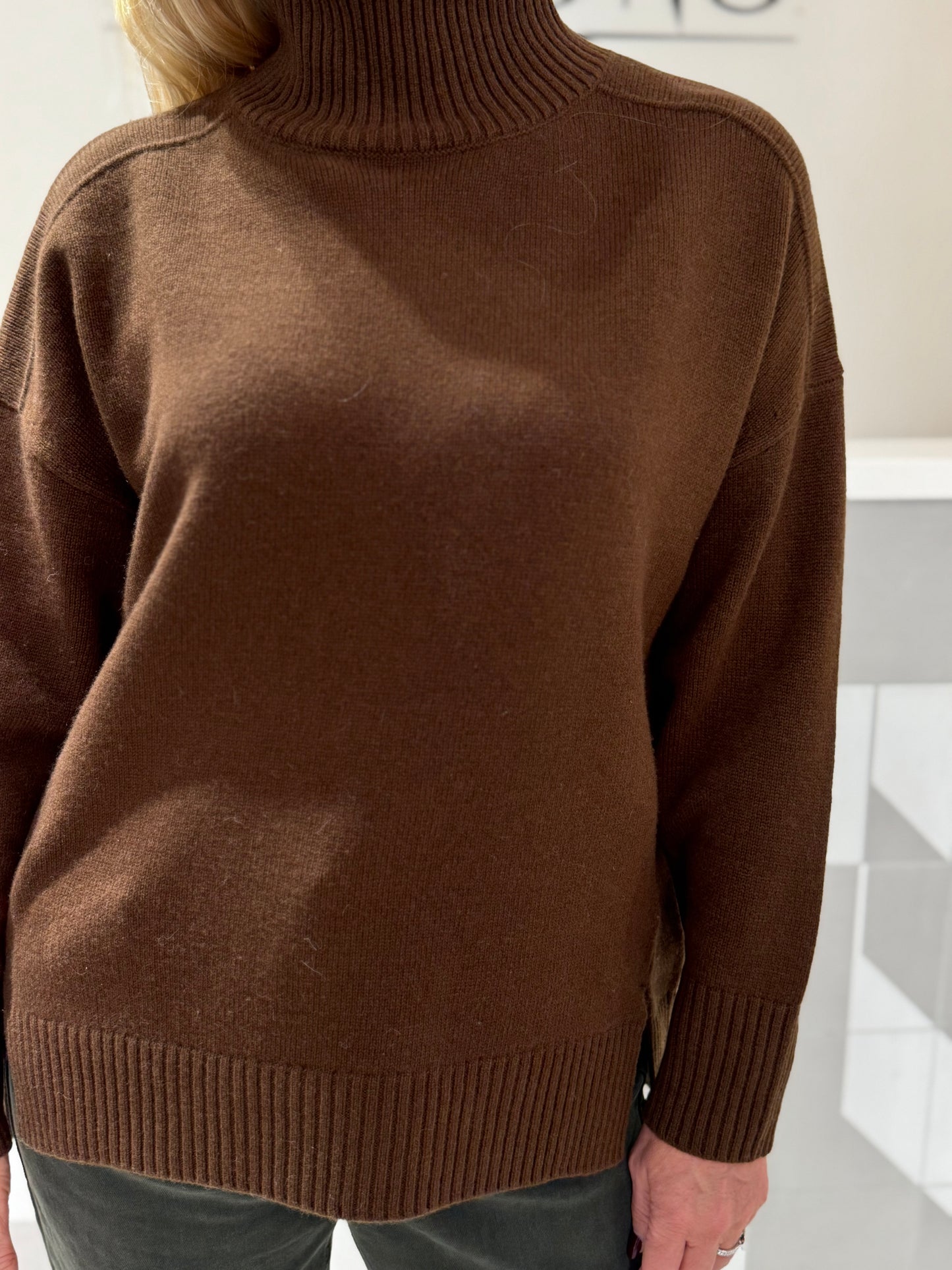 Kašmyro vilnos megztinis (M458)