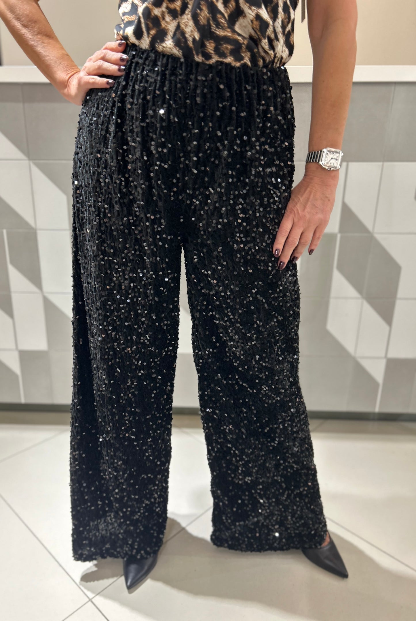 Kelnės su žvyneliais didesniam dydžiui (K541)