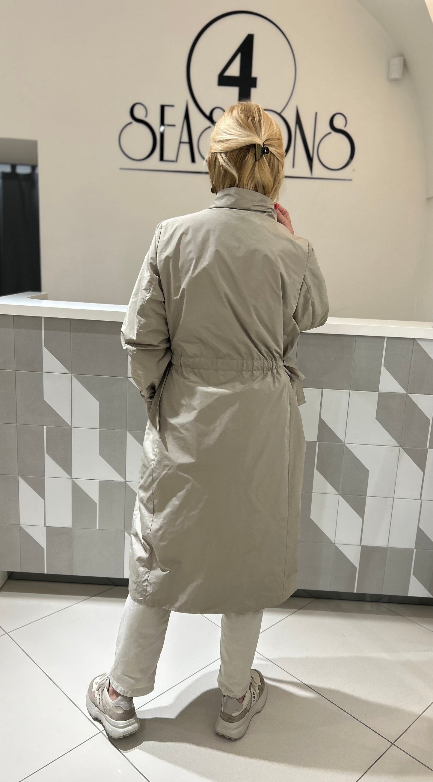 Lietpaltis su pamušalu (B233)