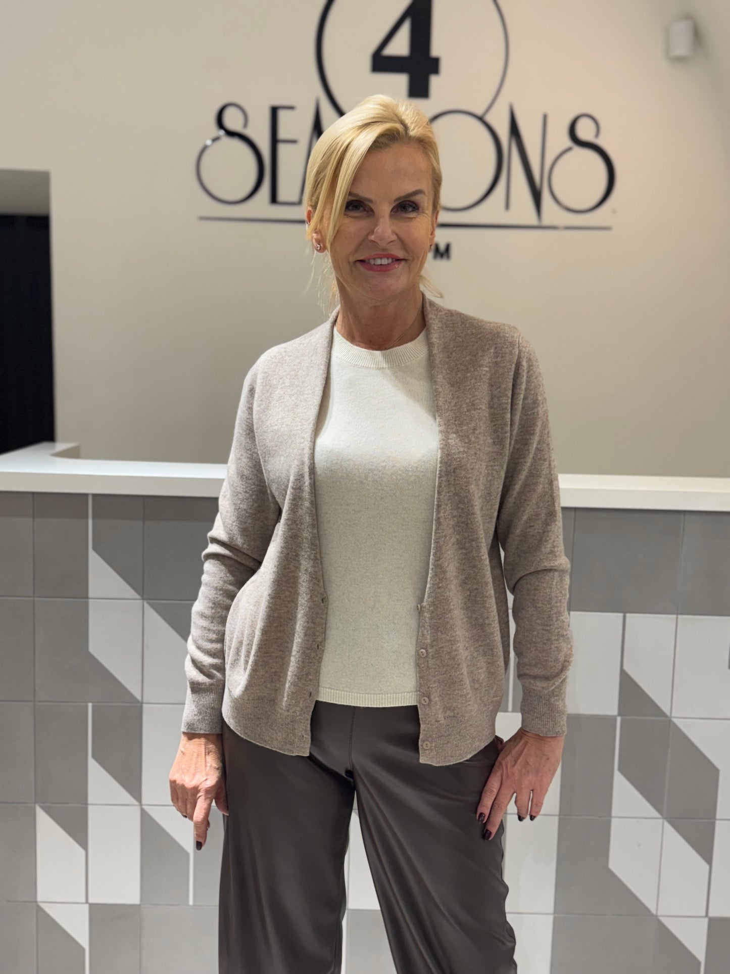 Dvigubas kašmyro vilnos megztukas (M473)