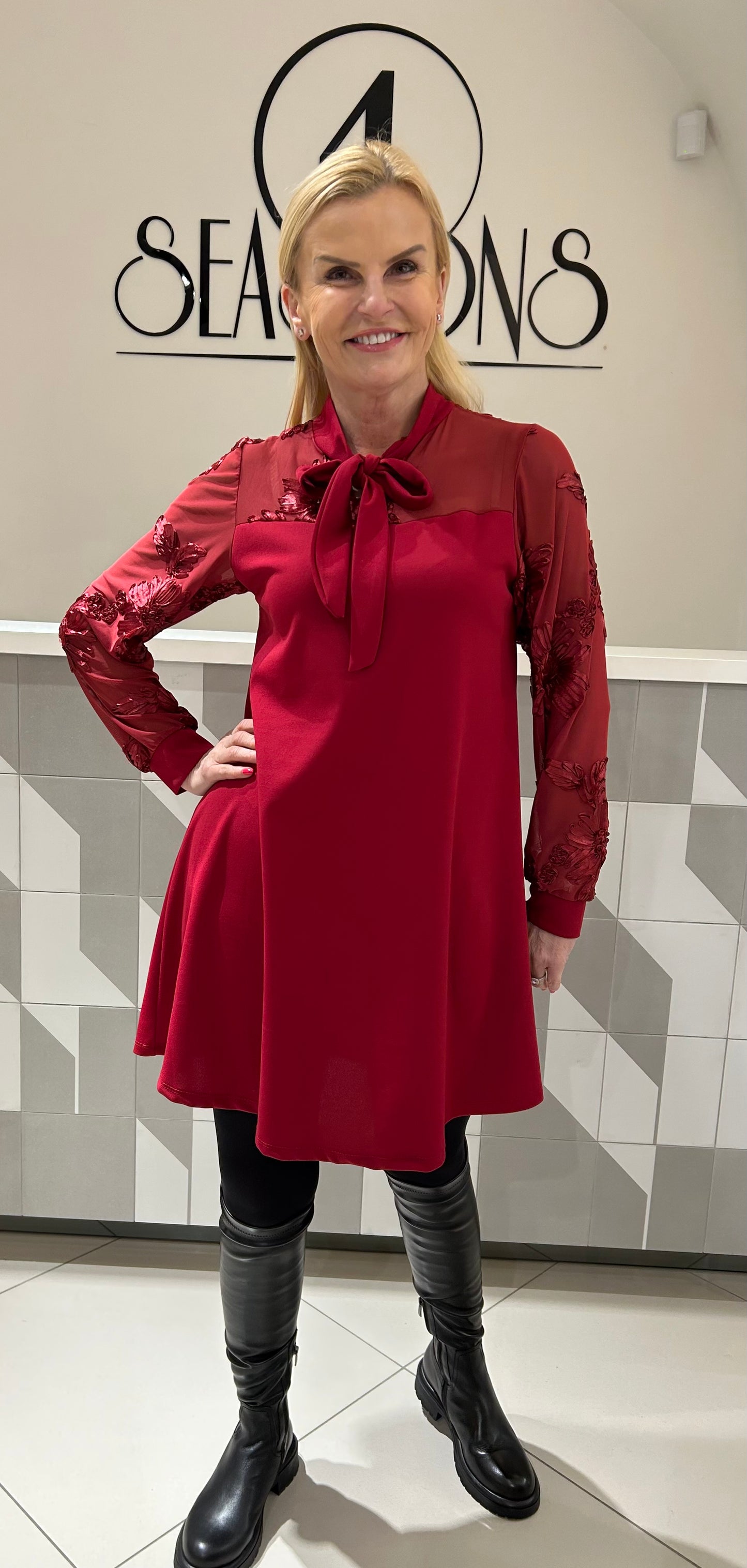 Trumpa suknelė (S177)