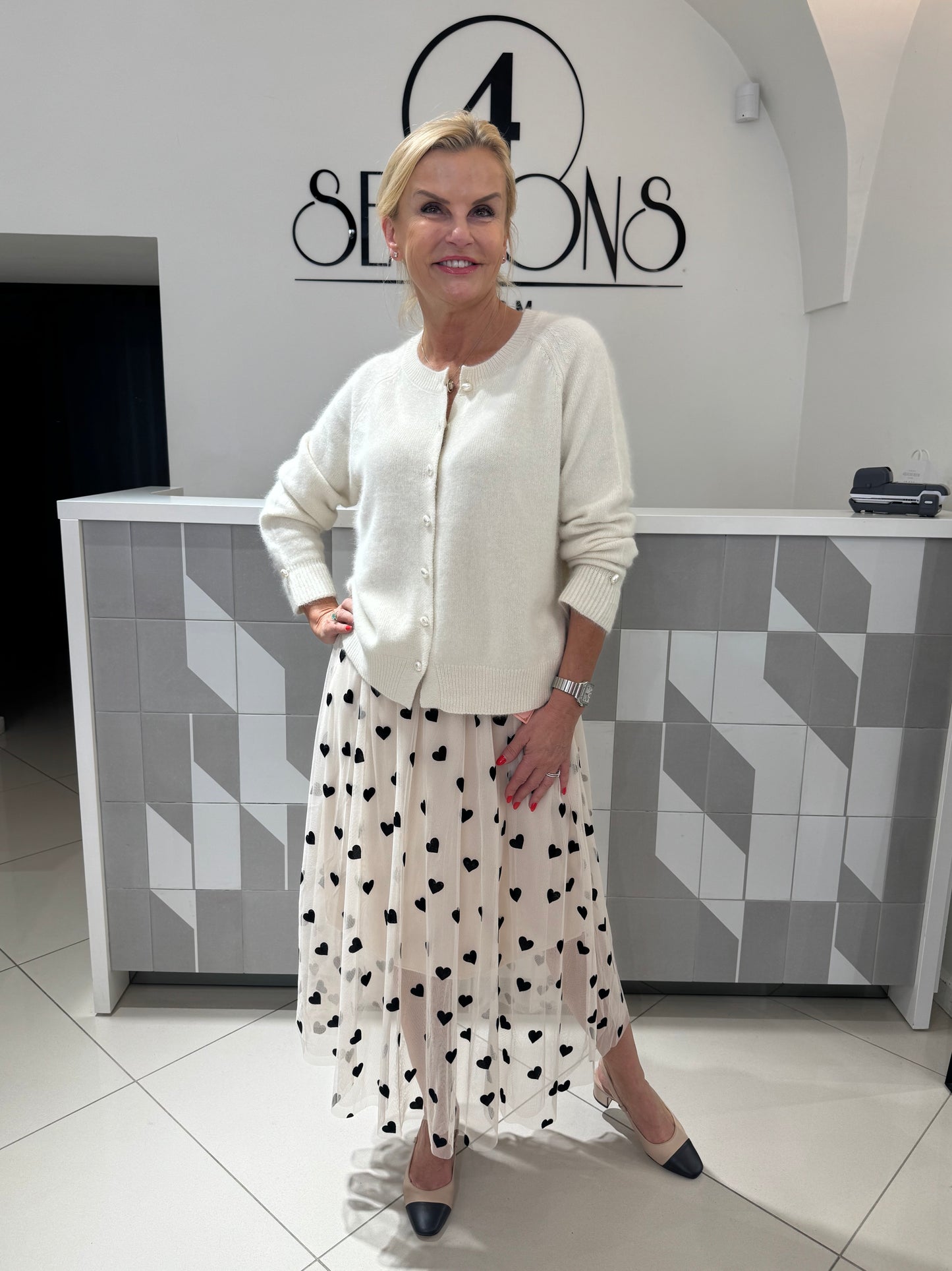 Sijonas(S27)
