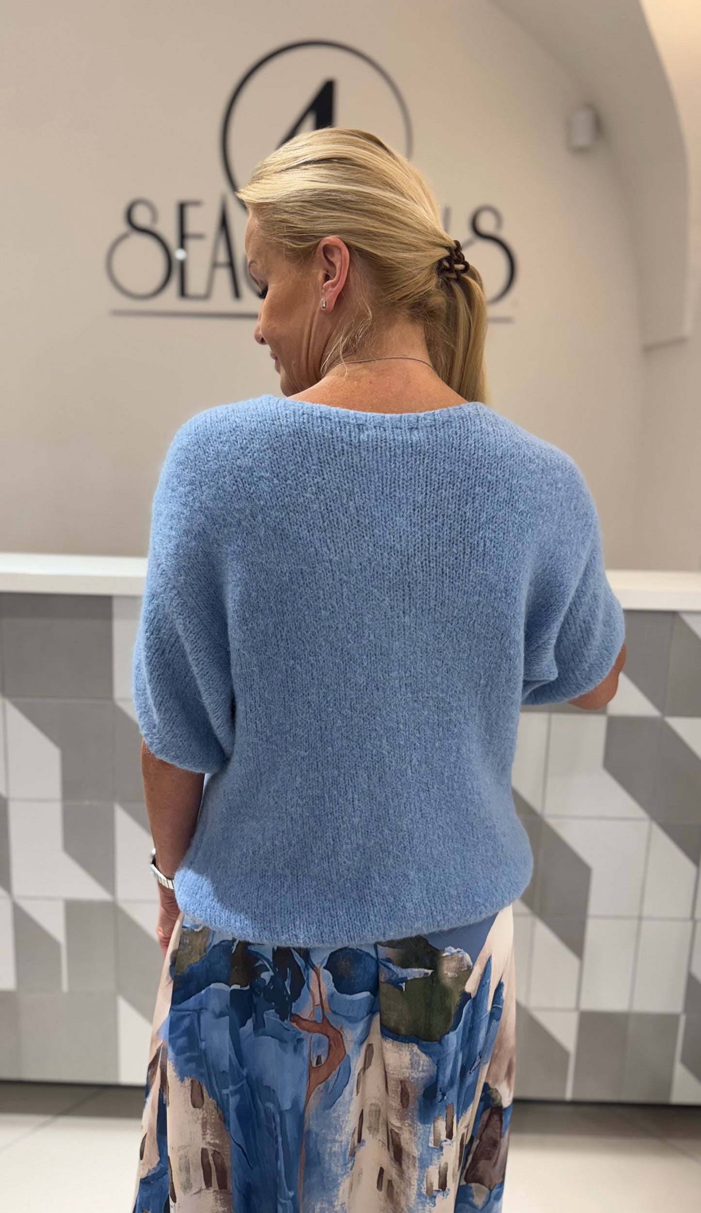 Kardiganas trumposiomis rankovėmis (M415)