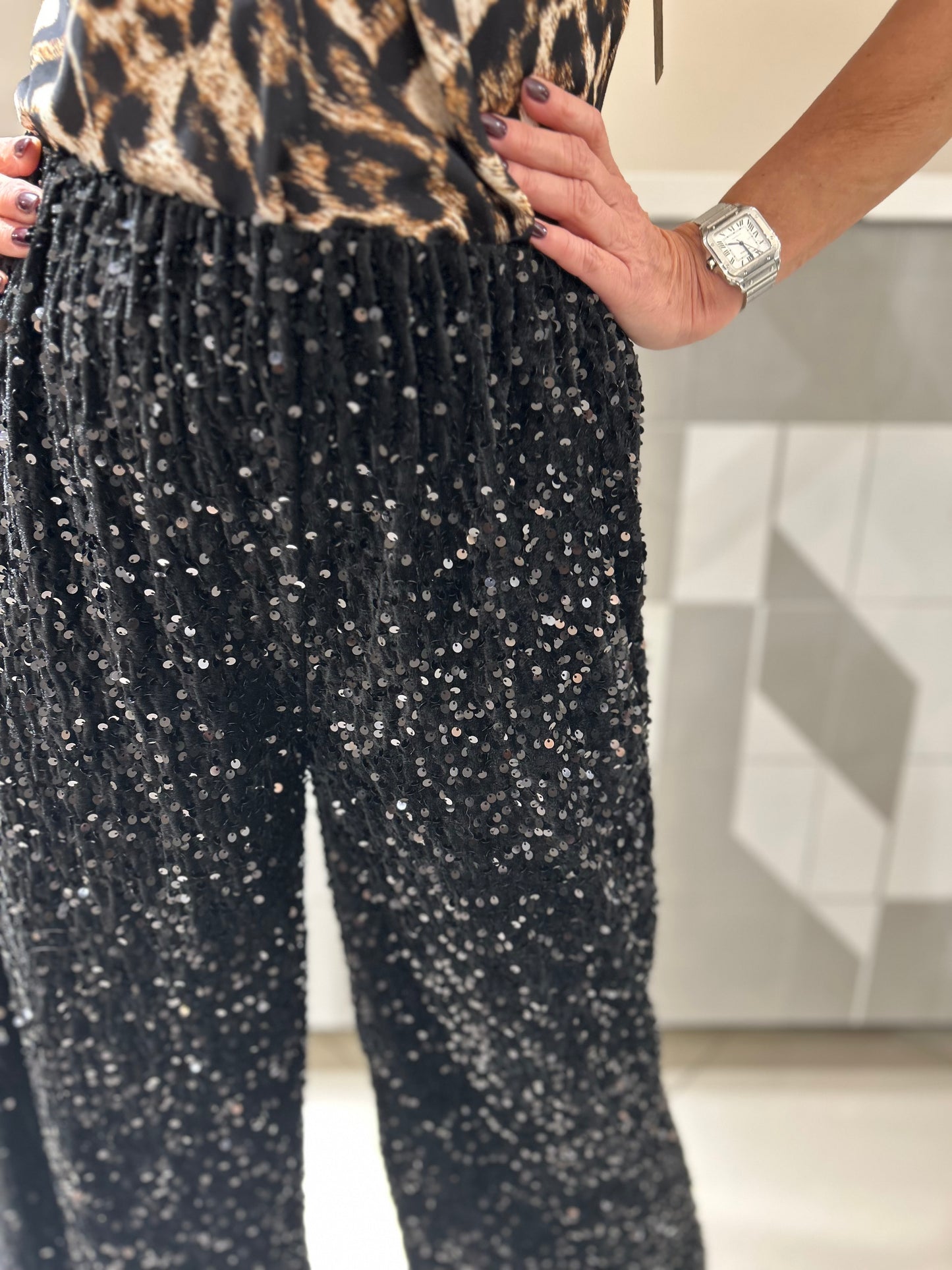 Kelnės su žvyneliais didesniam dydžiui (K541)