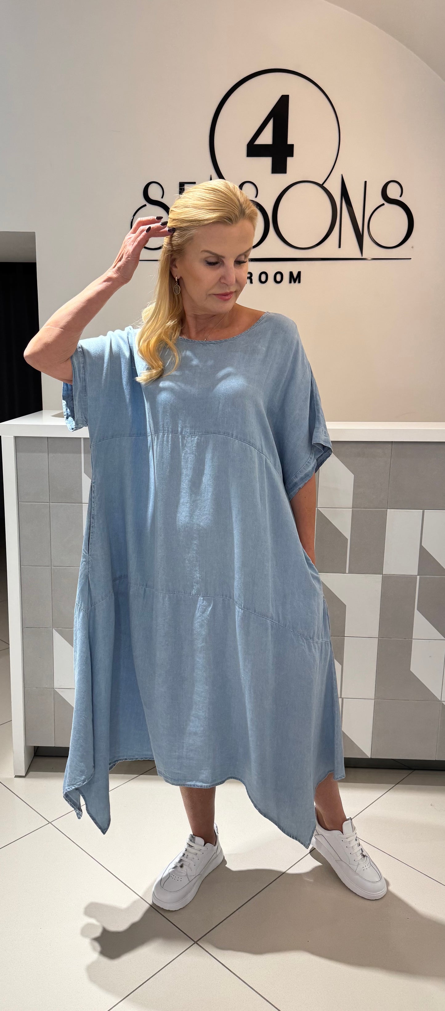 Suknelė plono džinsinio audinio (S195)