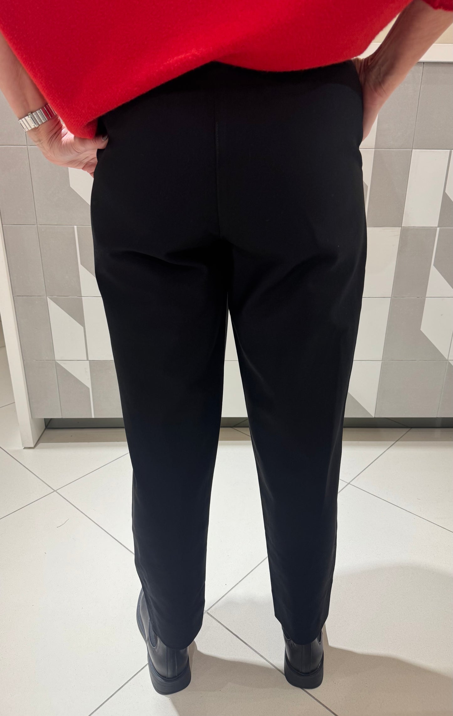 Kelnės didesniam dydžiui su eko oda (k550)