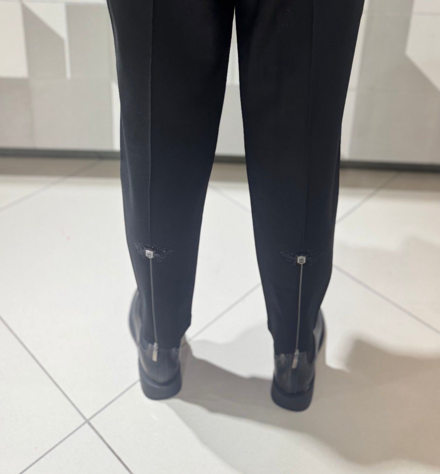 Kelnės didesniam dydžiui su eko oda (K549)