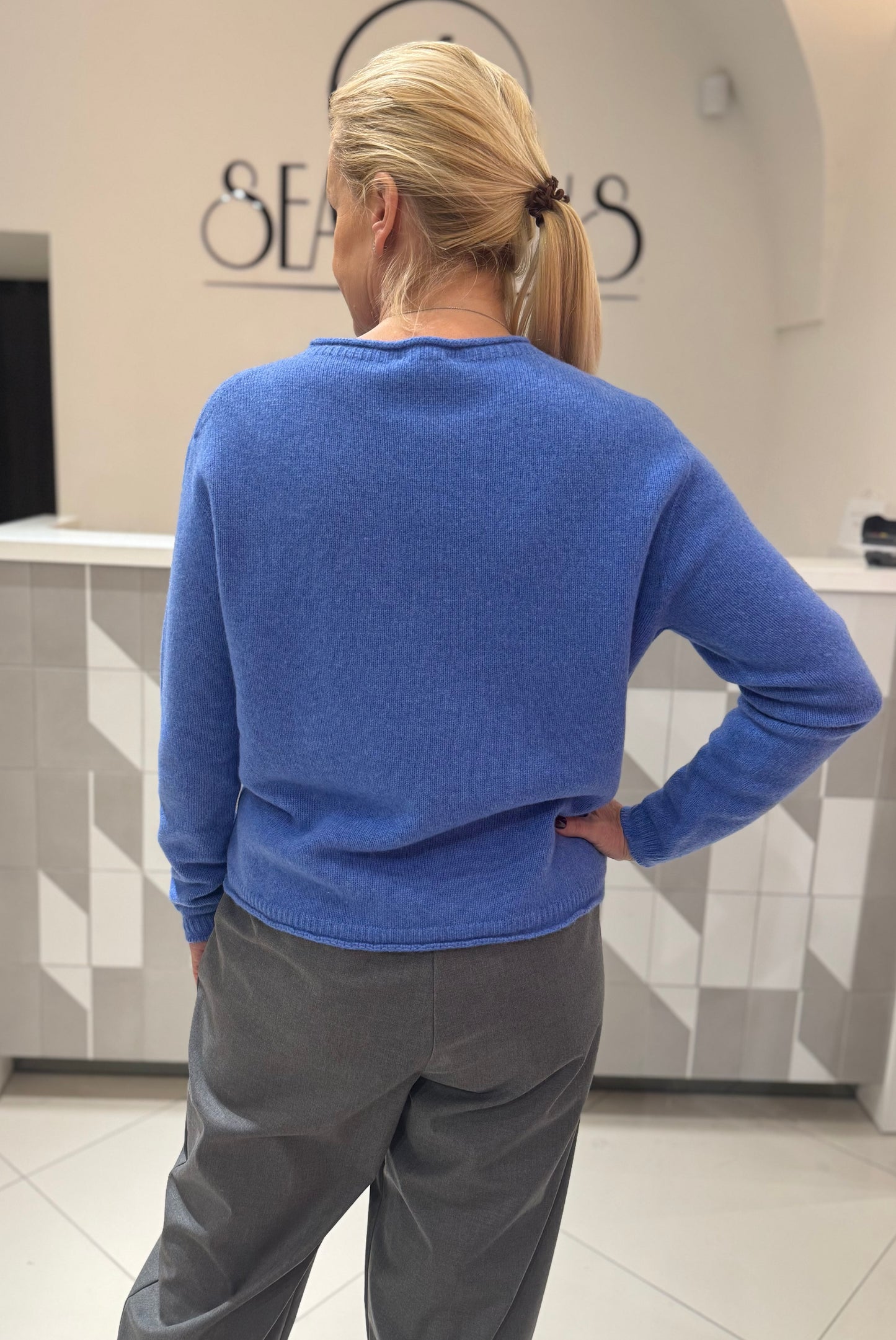 Lanos vilnos megztinis (M450)