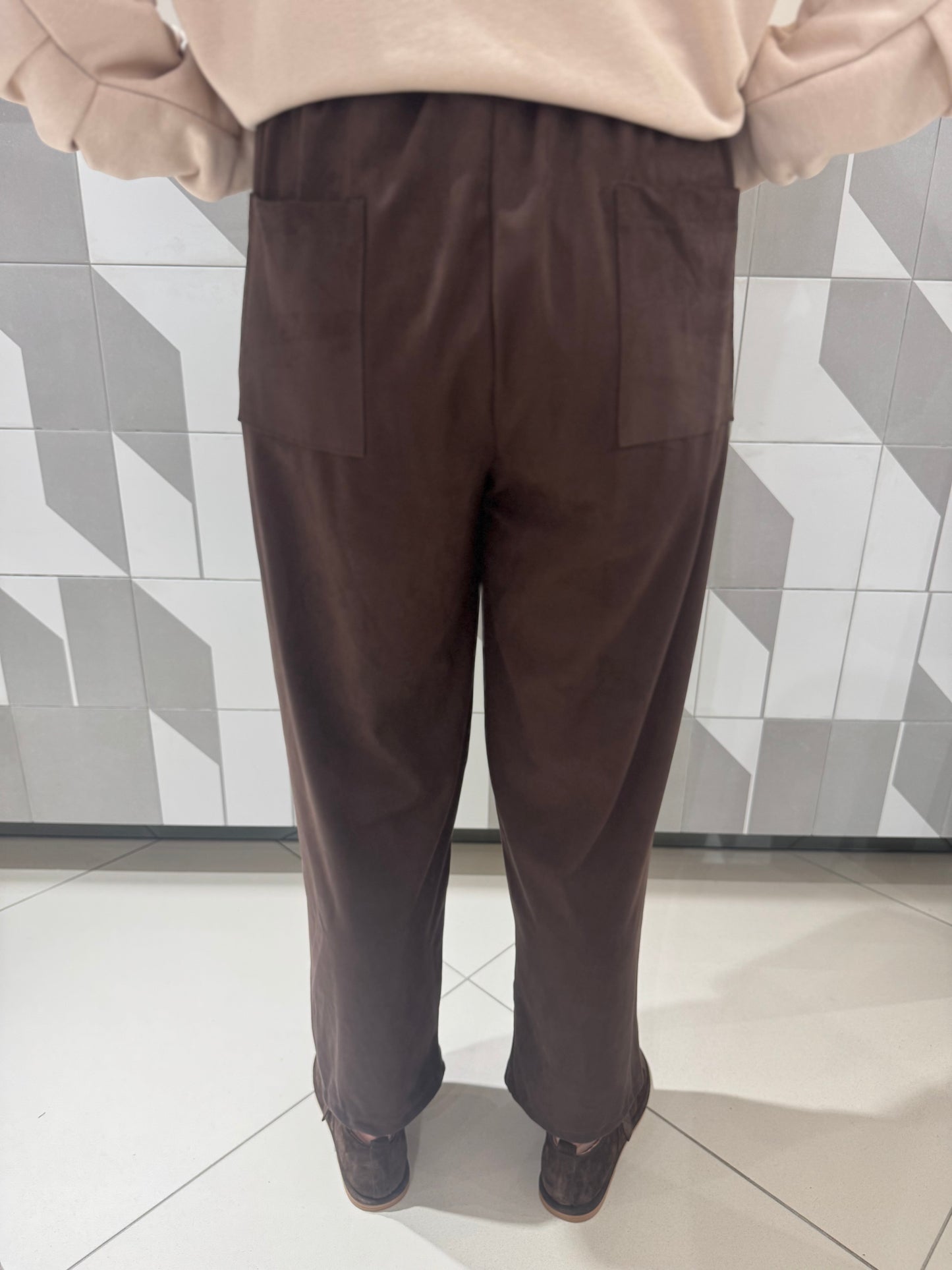 Kelnės didesniam dydžiui (zomšos imitacija ) (K515)