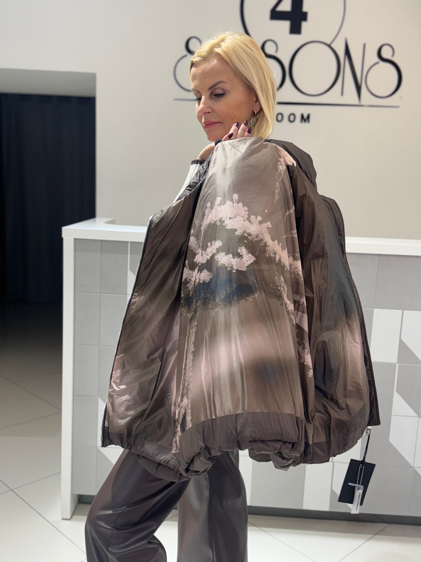 Freedomday trumpa  striukė (B163) modelis didintas