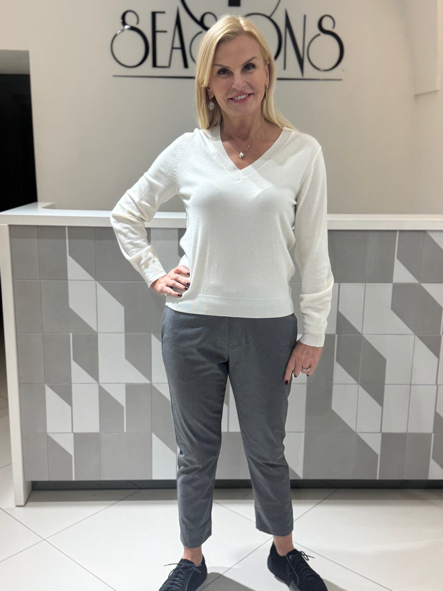 Megztukas V kaklu (M465)