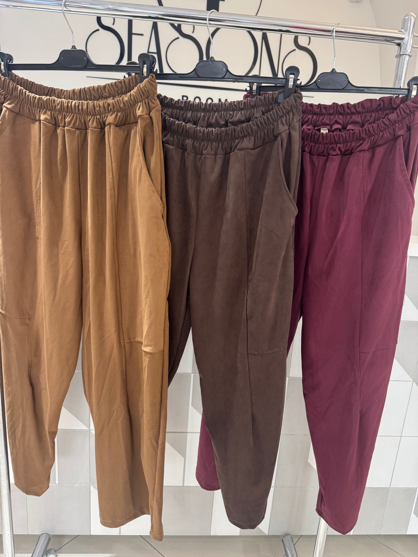 Kelnės didesniam dydžiui (zomšos imitacija ) (K515)